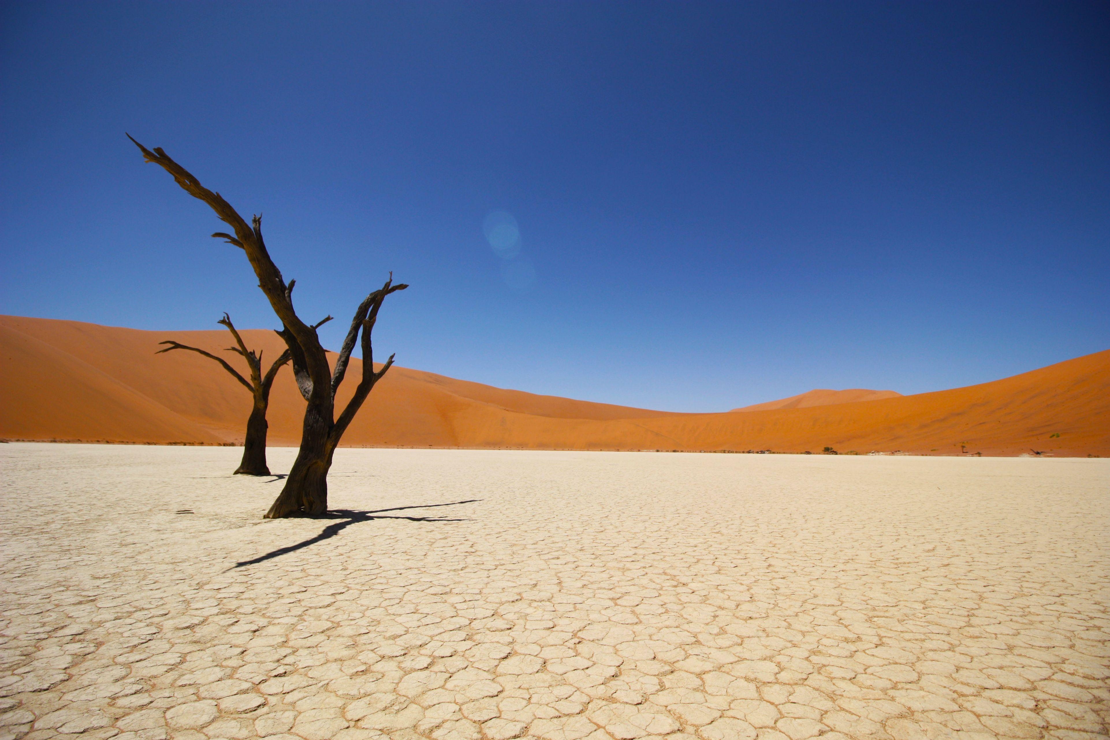 3850x2570 Sossusvlei salt pan and the red sand dunes of Namib Desert. Places, Desktop