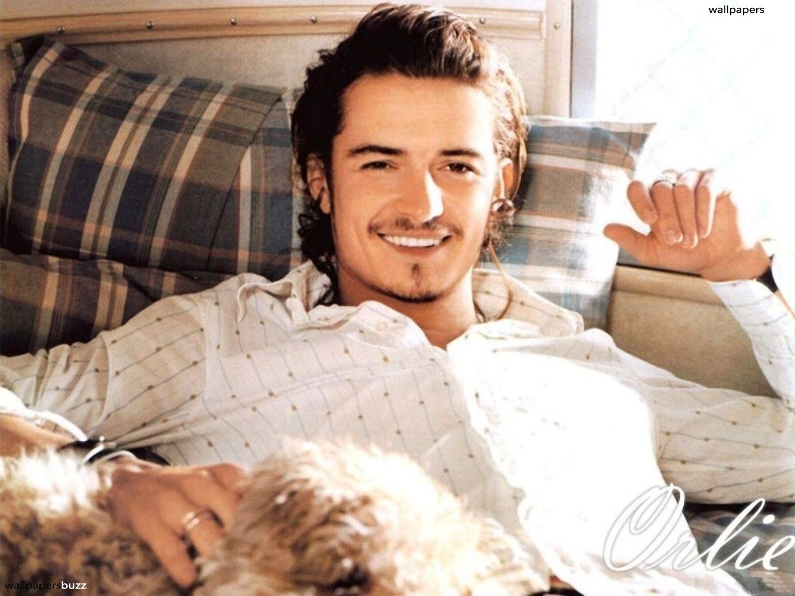 1600x1200 Orlando Bloom Legolas Smiling, Desktop