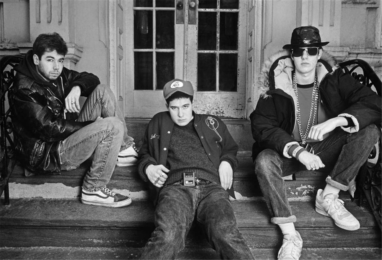 1280x880 Lynn Goldsmith Boys on Steps, Photograph: at, Desktop