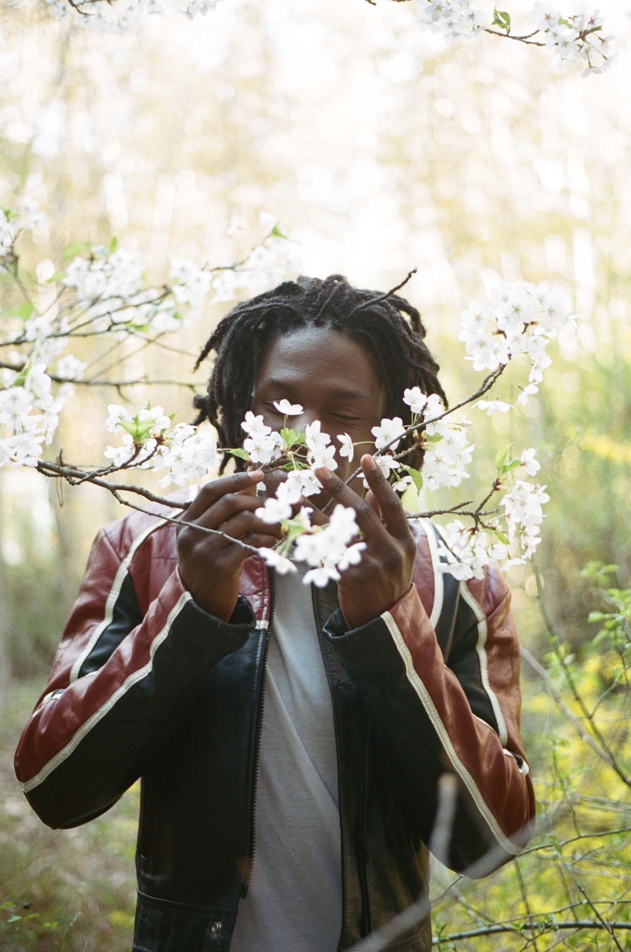 2050x3090 Daniel Caesar..m u s i c. Daniel caesar, Music, Phone