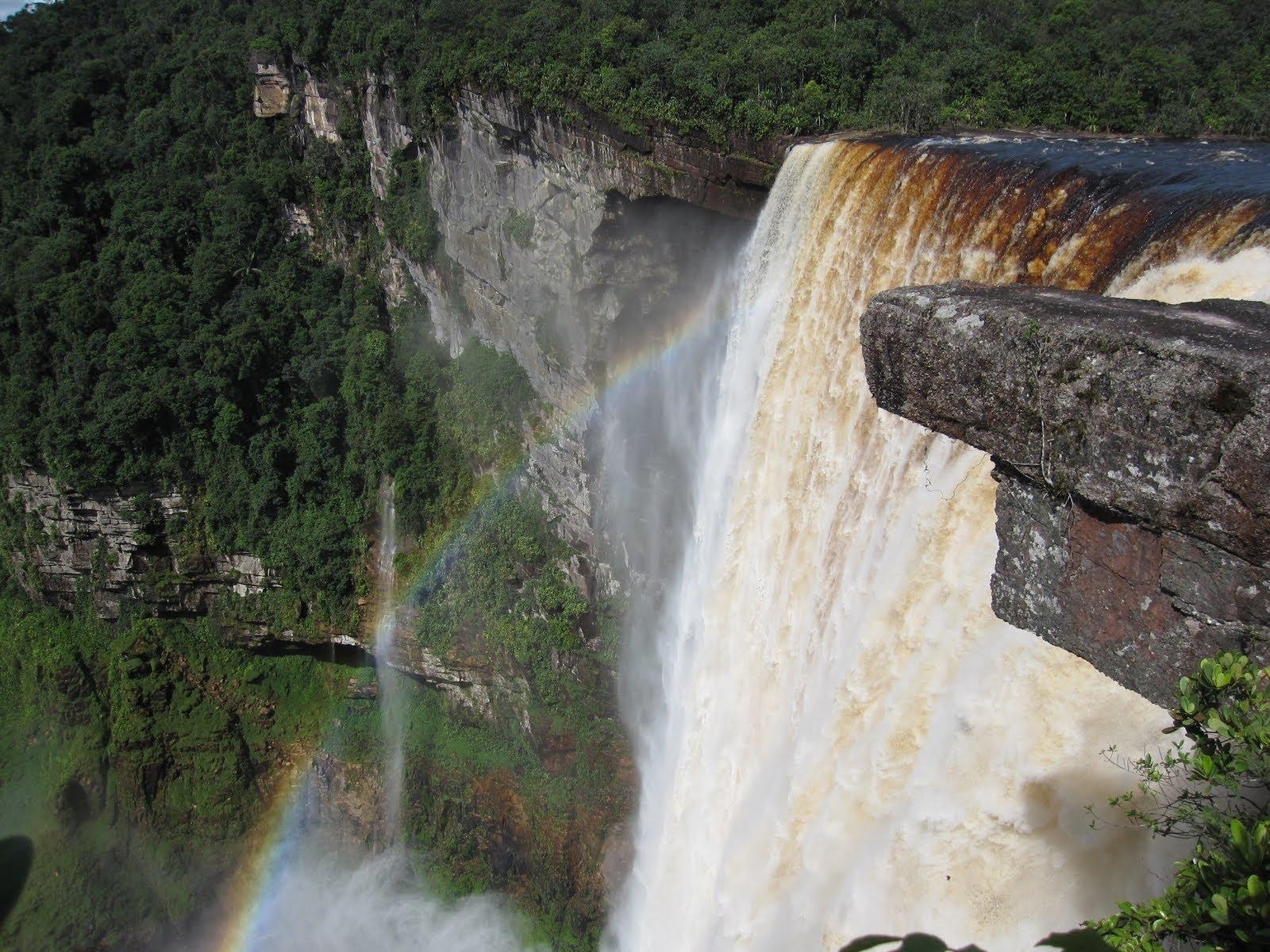 1600x1200 Kaieteur Falls, Desktop