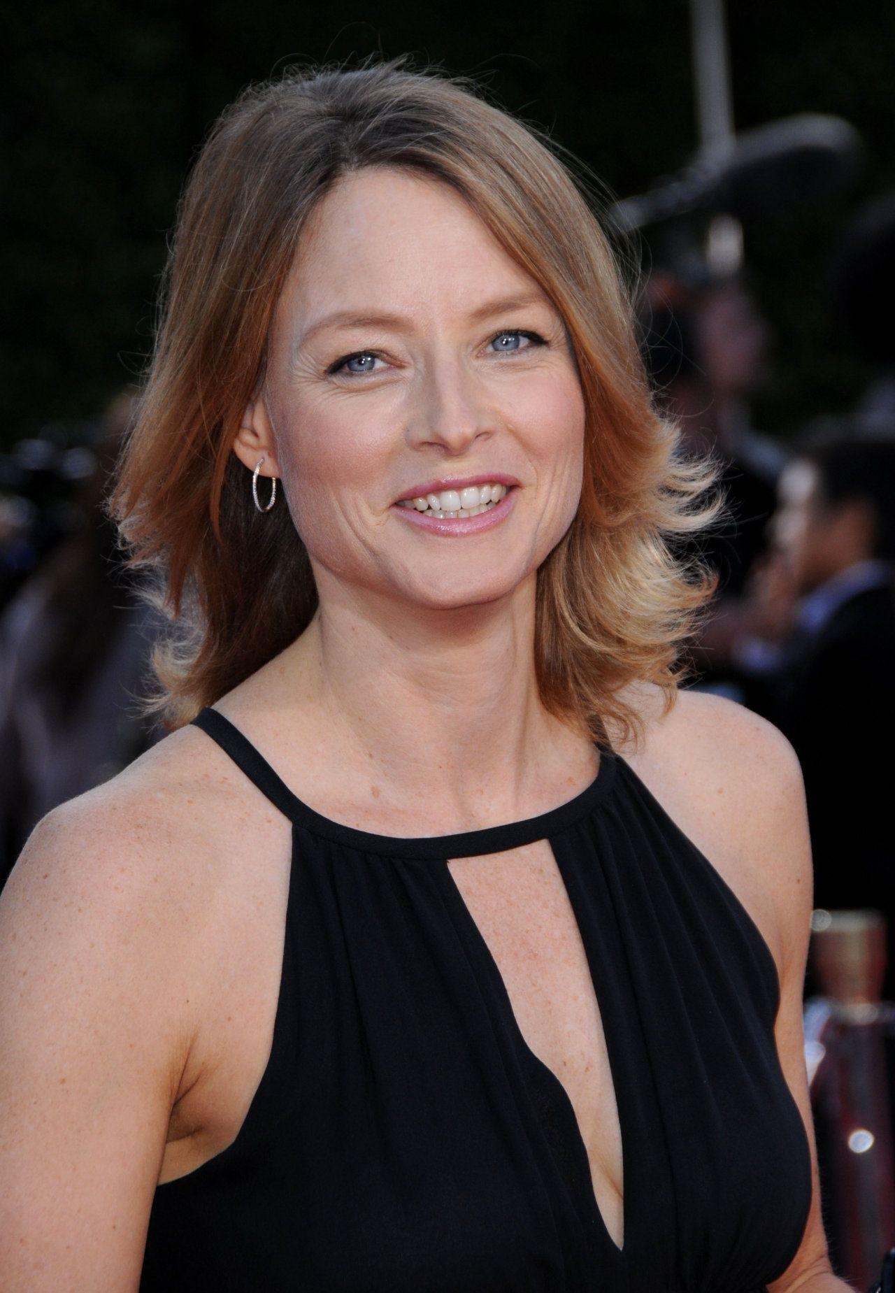 1280x1850 Photo Jodie Foster with a celebrity Jodie Foster, Phone