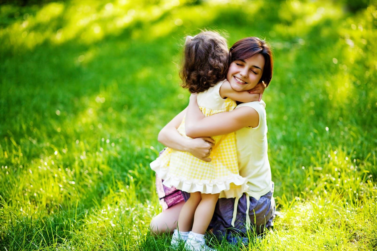 1600x1070 Loving hug of mother and daughter in wheat field, download, Desktop