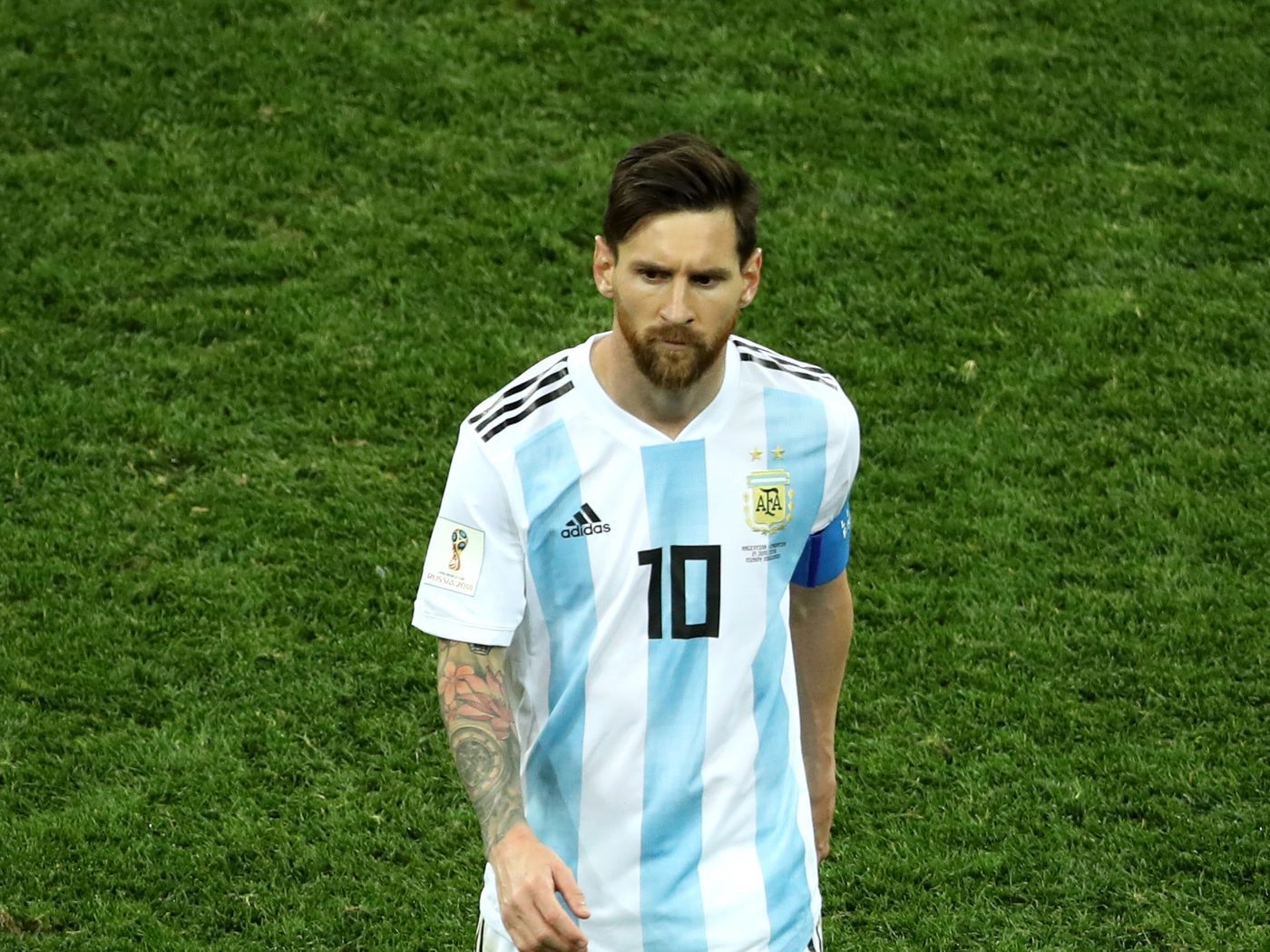 1400x1050 World Cup 2018: Sad Messi and Happy Pogba, Desktop