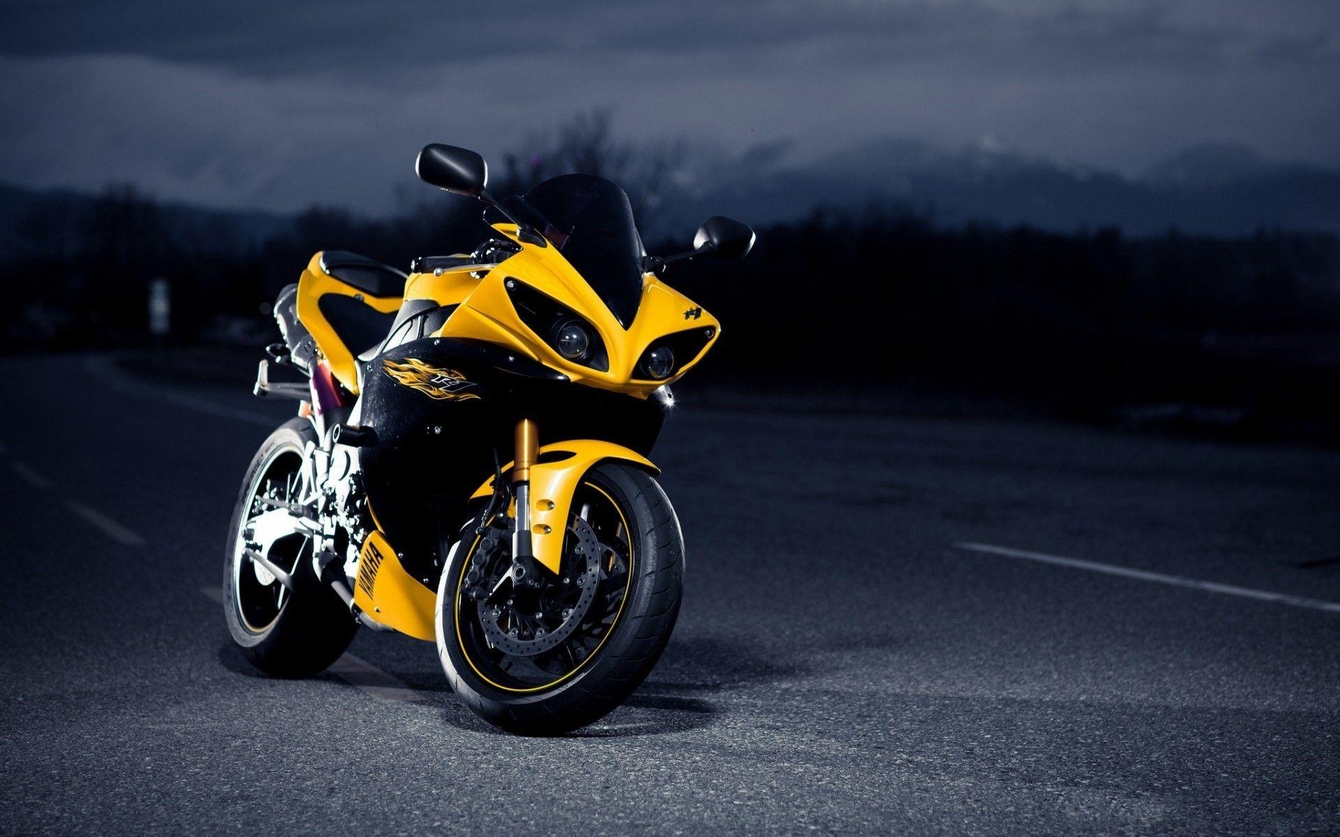 1920x1200 Super Yellow Yamaha Sport Bike Wallpaper, Desktop