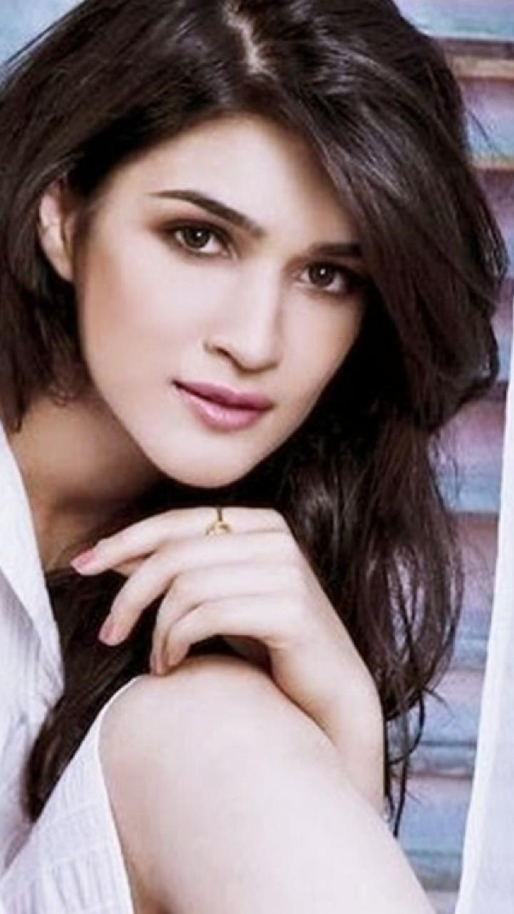 720x1280 Kriti Sanon Wallpaper for Android, Phone