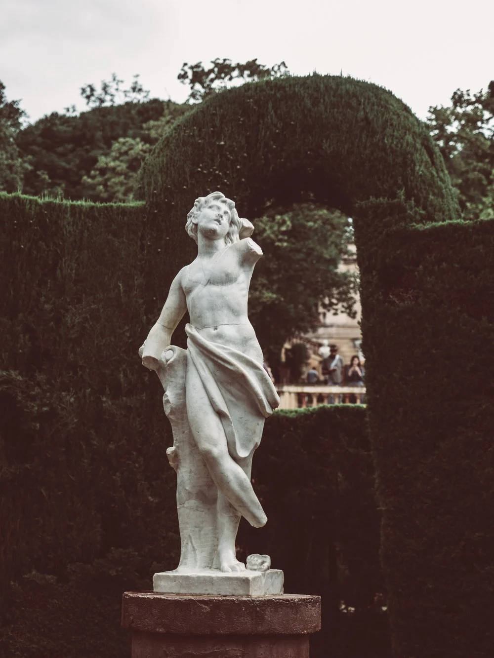 1000x1340 Download Roman Garden Sculpture Wallpaper, Phone