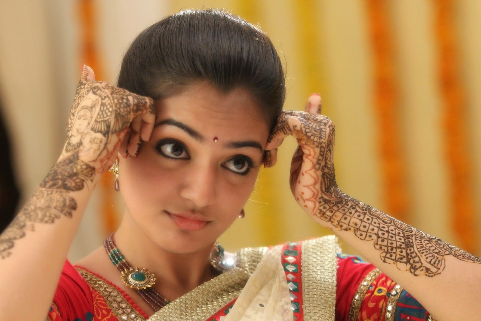 1600x1070 Kollywood Celebrities & Tamil movies Reviews: Nazriya Nazim, Desktop