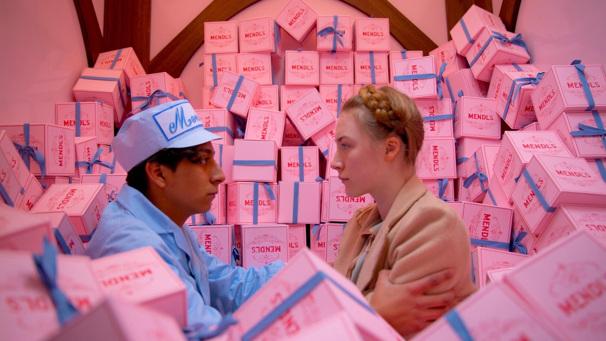 2050x1160 The Grand Budapest Hotel, Desktop