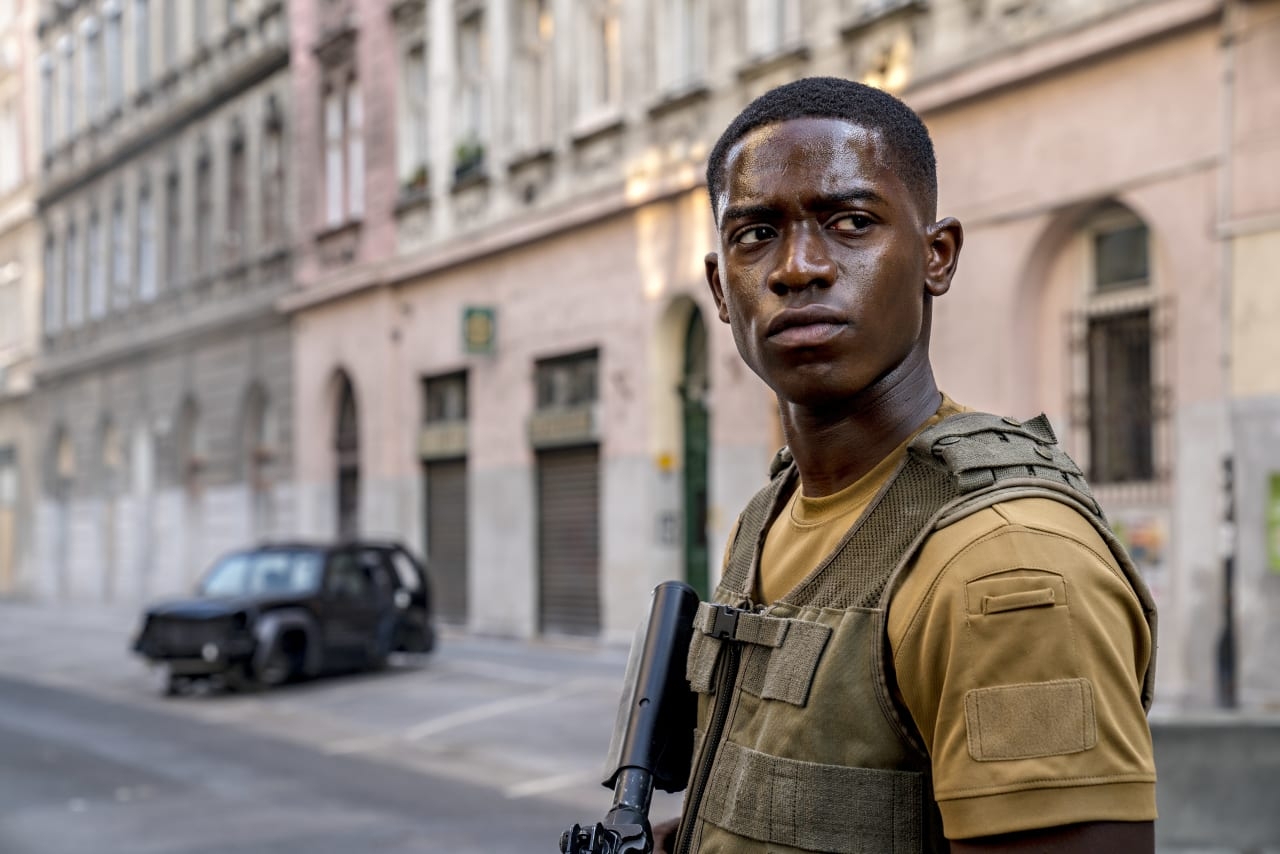 1280x860 Damson Idris 'Outside the Wire' Netflix Film Interview, Desktop