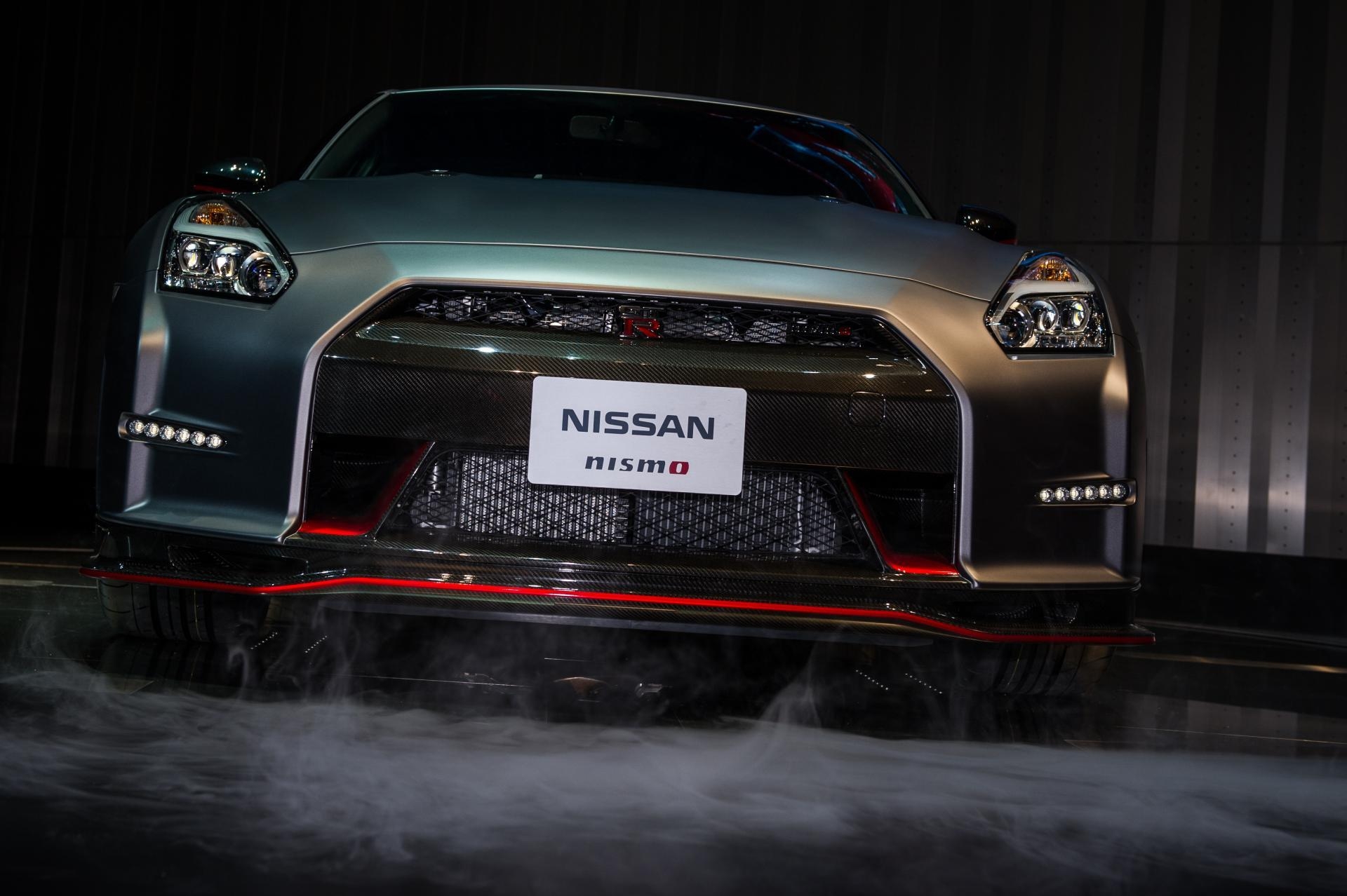 1920x1280 Nissan Gt R Nismo Wallpaper For Tablet, Desktop