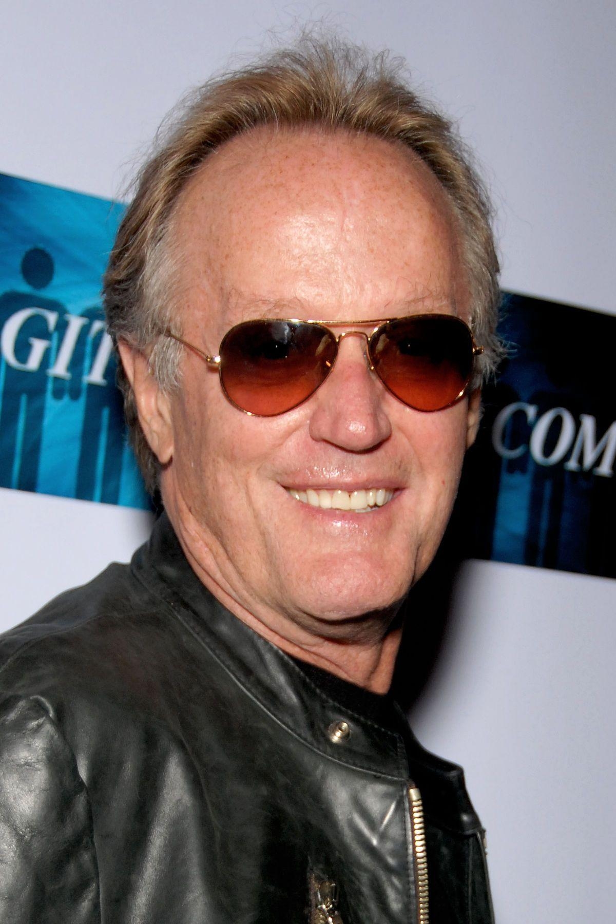 1200x1800 Peter Fonda, Phone