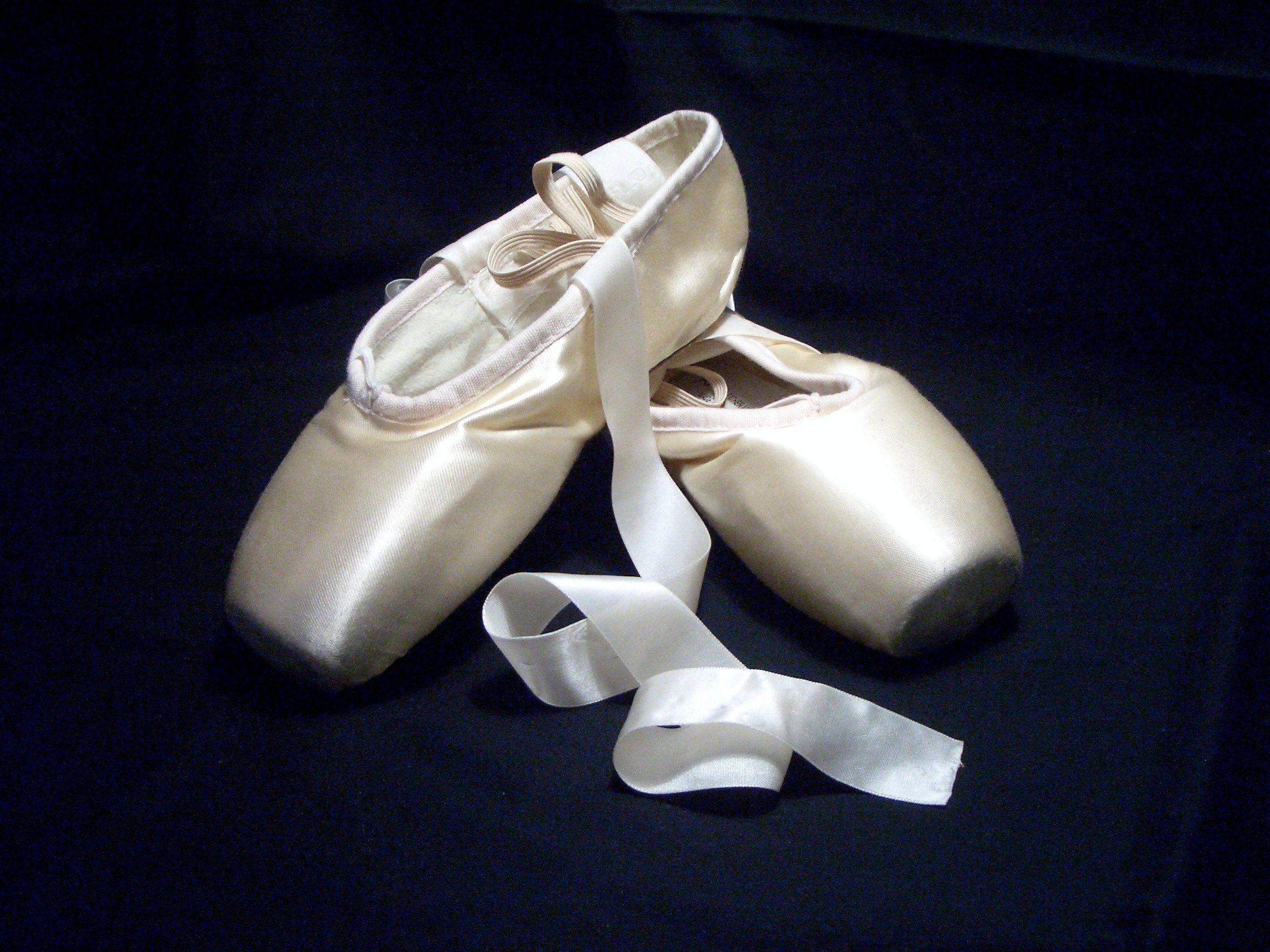 2310x1730 ballet shoes wallpaper free shoes category, Desktop