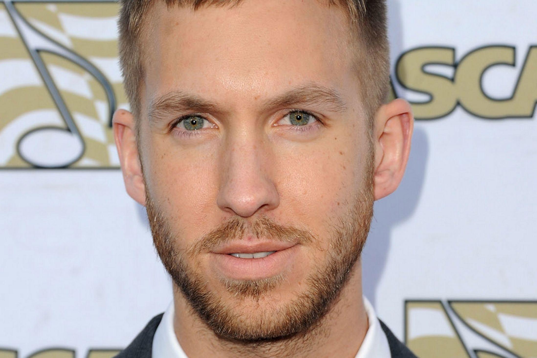 2200x1470 Calvin Harris Releases 'Love's Recipe' and 'Wives Get Lonely Too', Desktop