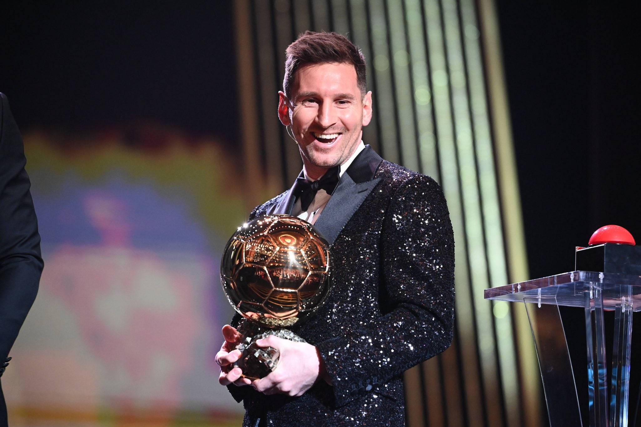 2050x1370 Leo Messi 2021 Ballon d'Or wallpaper, Desktop