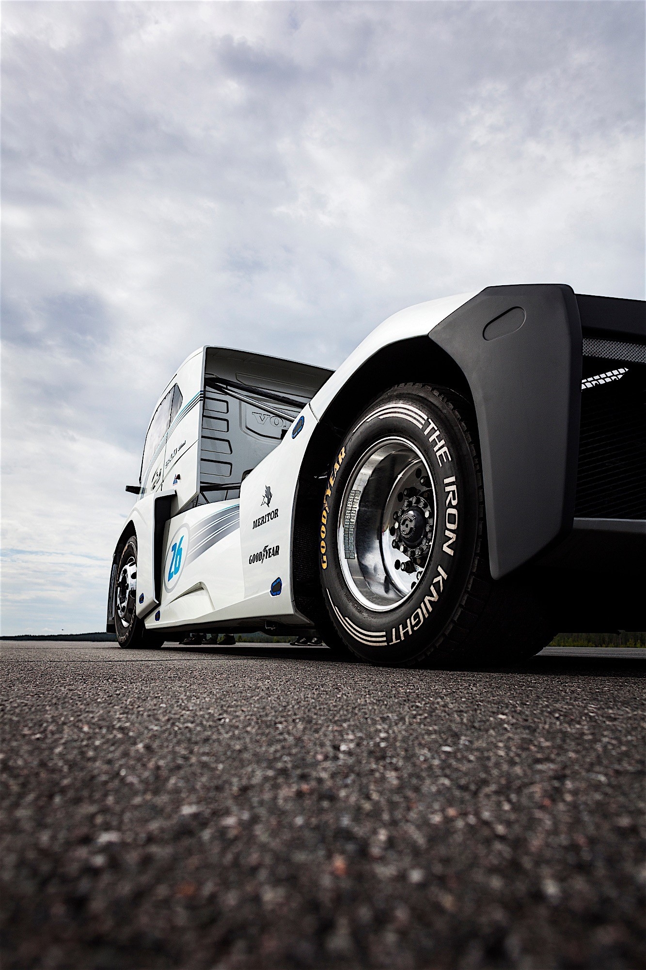 1340x2000 Volvo Sets World Speed Record With Iron Knight Truck, It Topped Out At 171 MPH, Phone