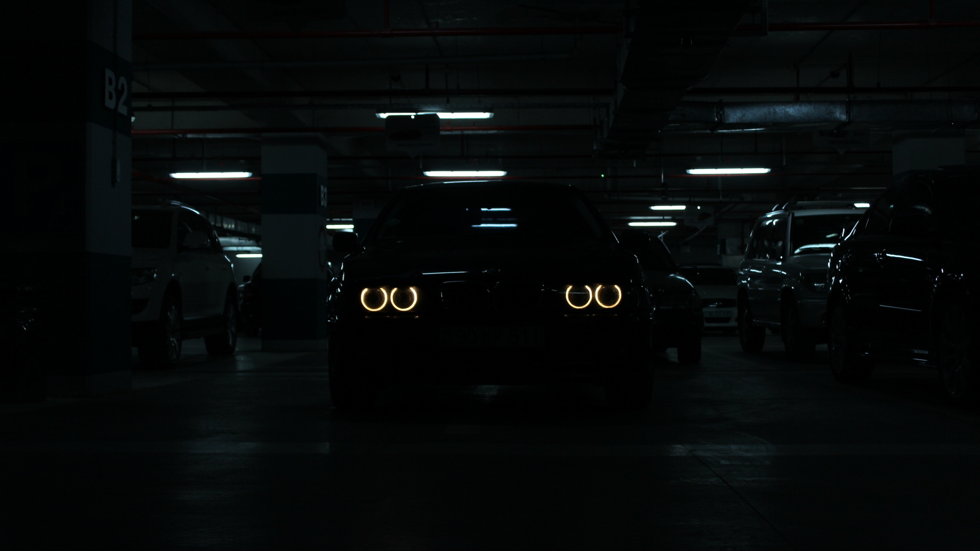 1920x1080 e Angel eyes, bmw, parking, Desktop