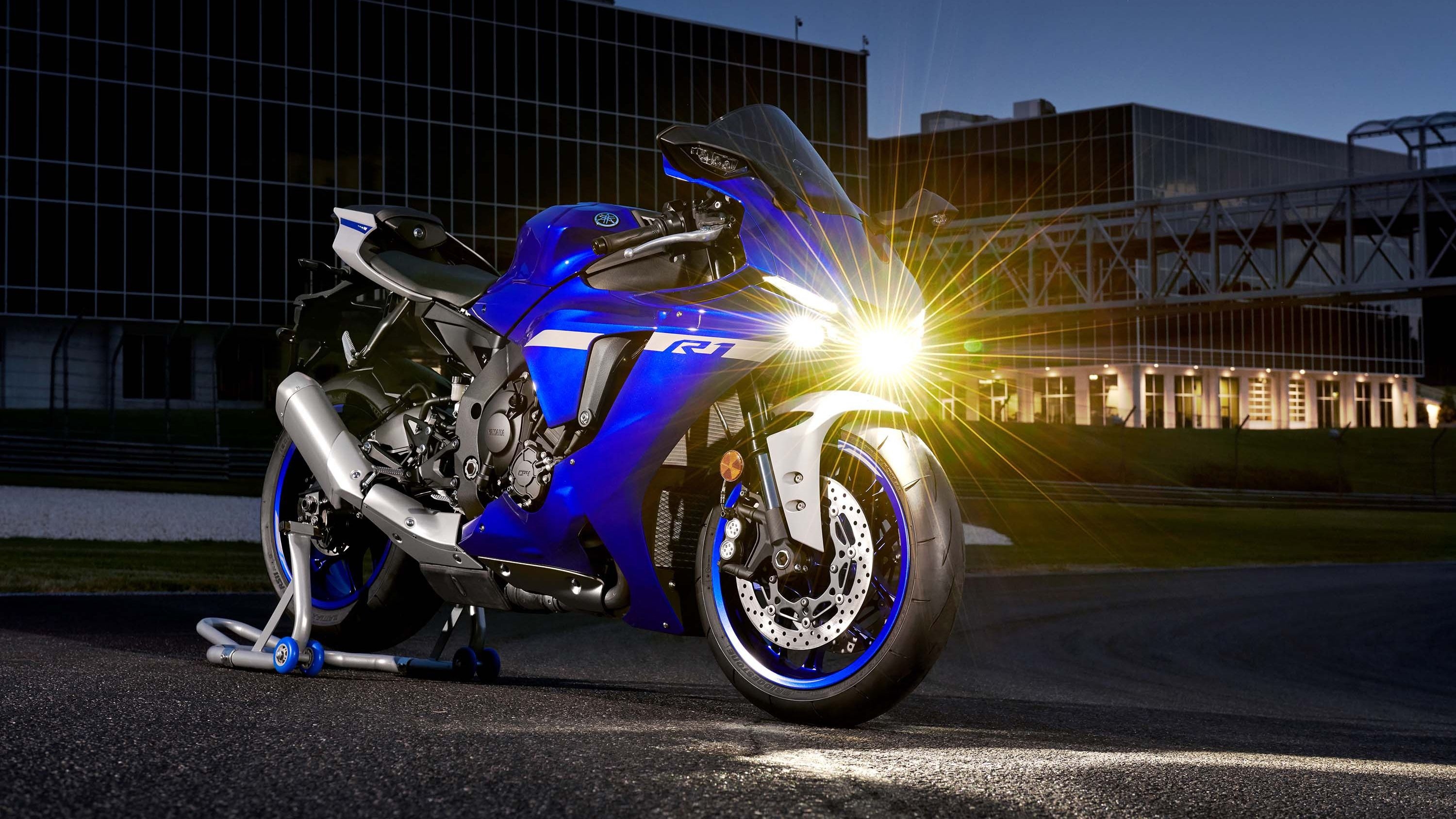 3000x1690 Yamaha YZF R1 Wallpaper, Desktop