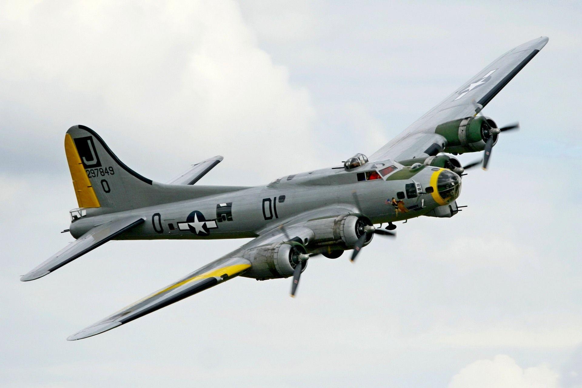 1920x1280 Boing B17 Flying Fortress. Space and Aviation, Desktop