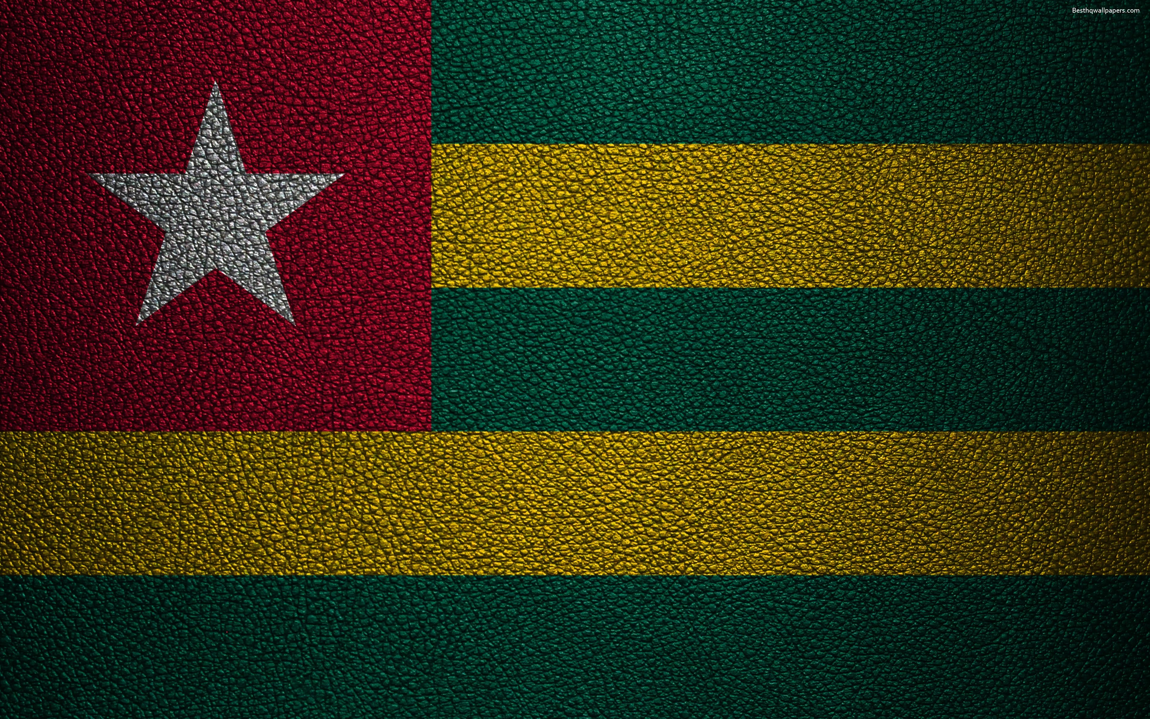 3840x2400 Download wallpaper Flag of Togo, Africa, 4k, leather texture, flags, Desktop