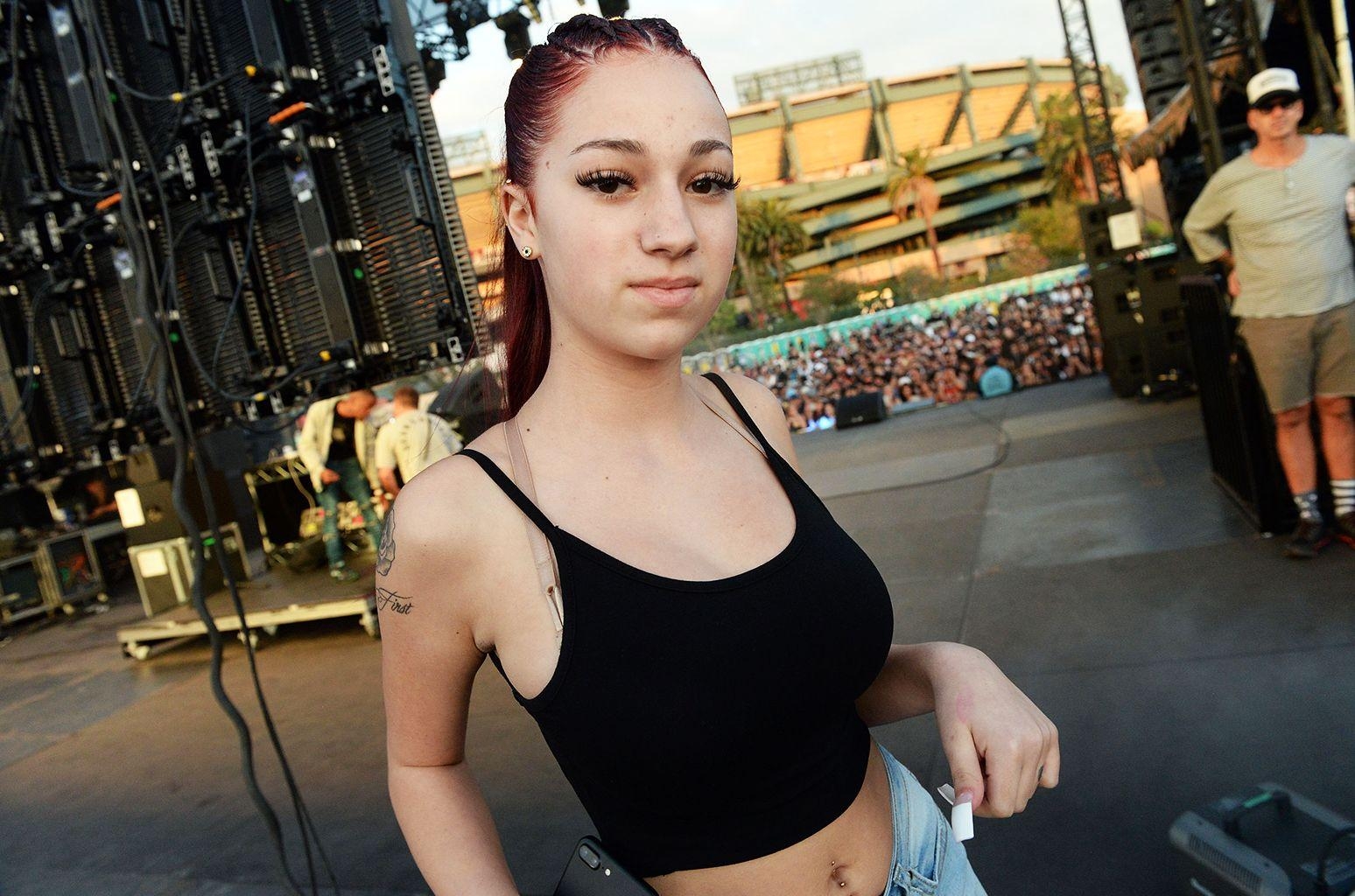 1550x1030 Cash Me Outside' Girl Inks Record Deal With Atlantic Records, Desktop