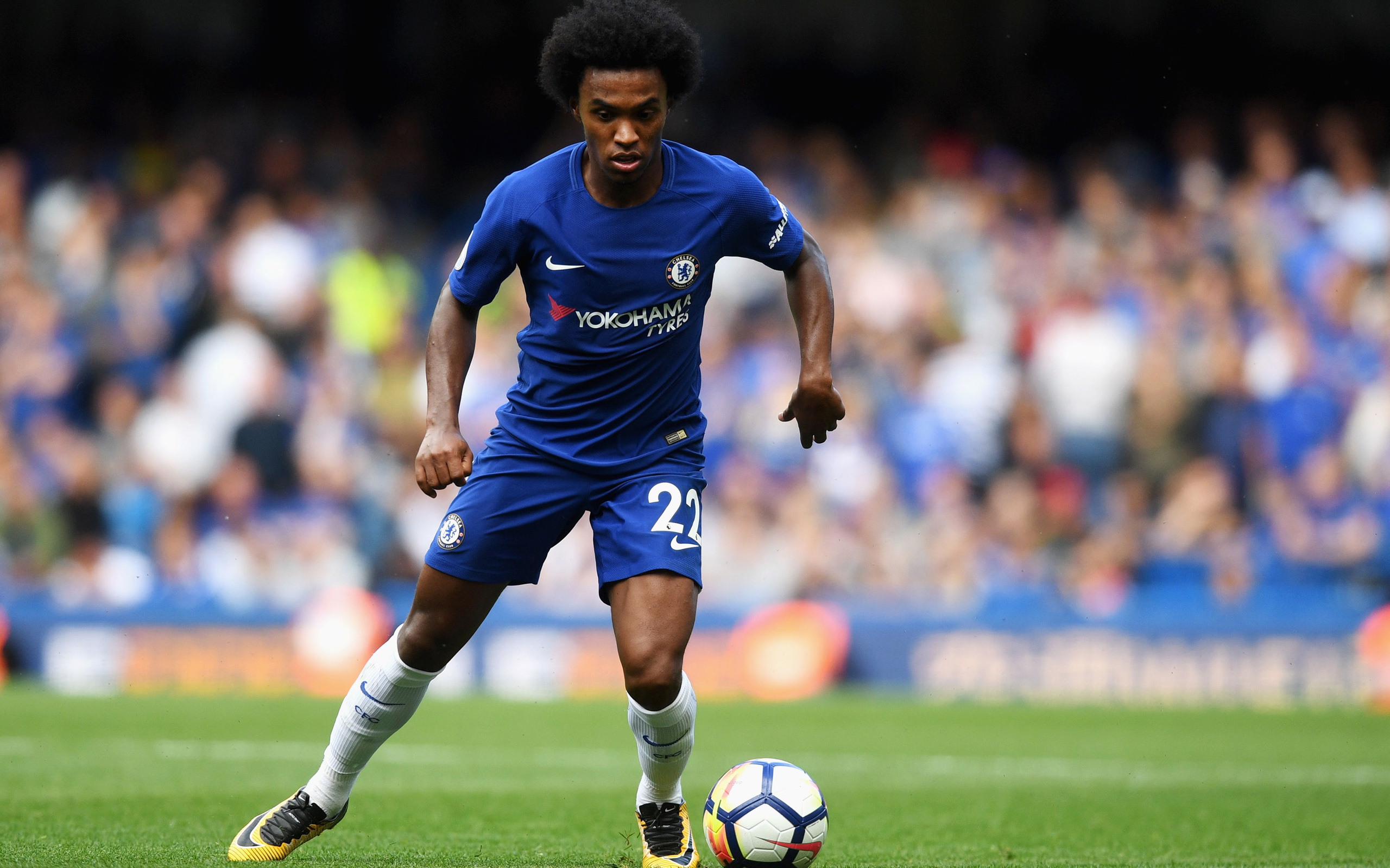 2560x1600 Download wallpaper Willian, Brazilian football player, Chelsea, Desktop