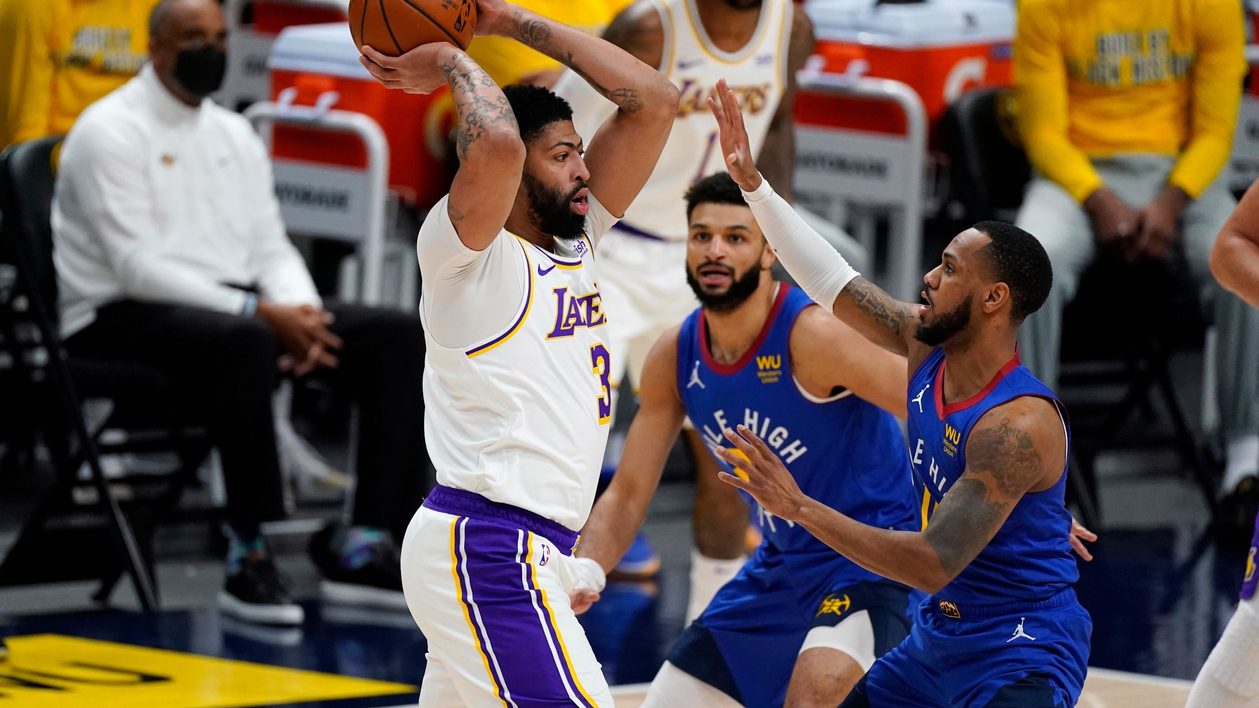 2560x1440 Lakers' Anthony Davis to rest injured Achilles; no rupture, Desktop