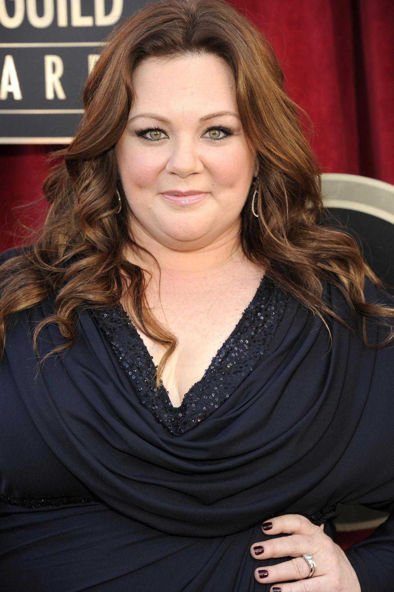 1280x1930 Melissa McCarthy HD (35), Phone