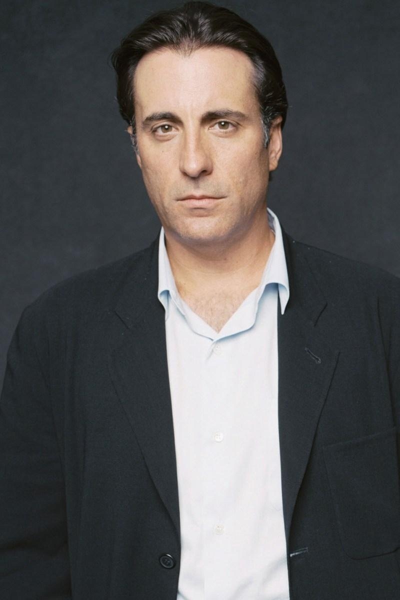 800x1200 Download wallpaper  andy garcia, brunette, look, wall iphone, Phone