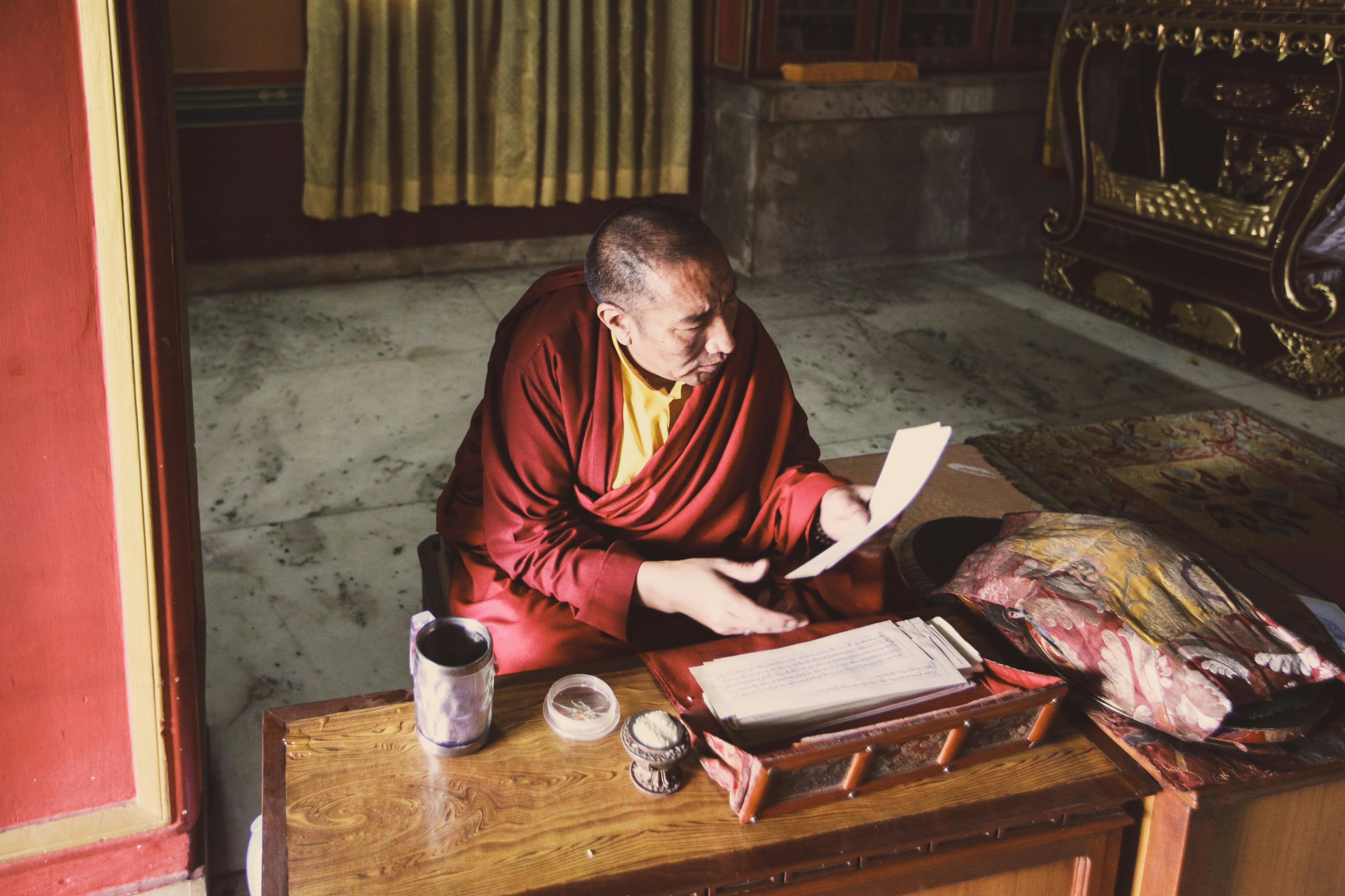 5760x3840 Monk Reading Photo, Download The BEST Free Monk Reading & HD Image, Desktop