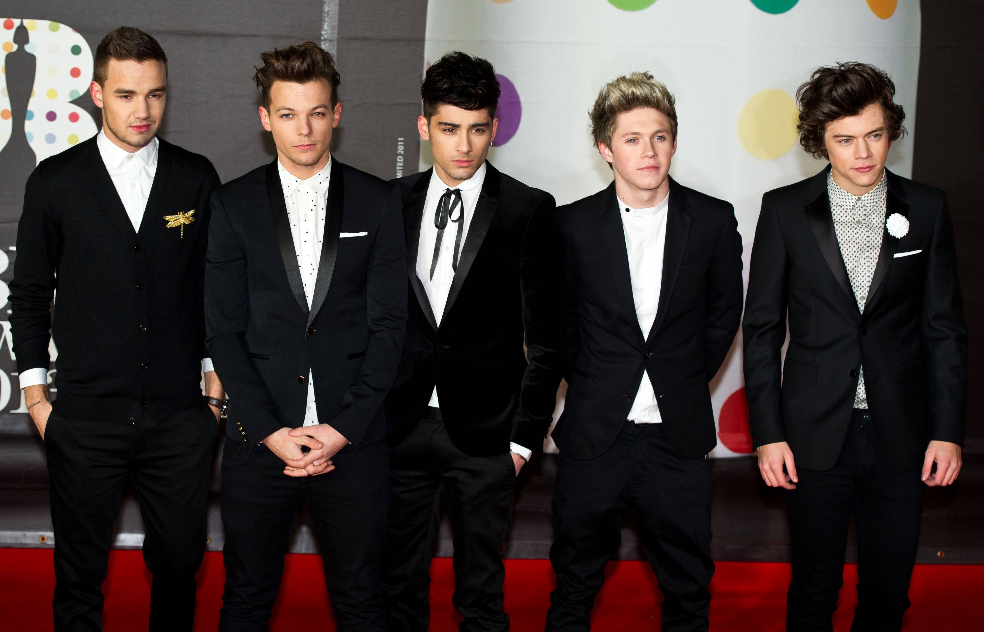 3910x2510 One Direction in #tuxedos #onedirection #finetuxedos #menslifestyle #mensfashion. Laptop wallpaper, One direction wallpaper, One direction, Desktop