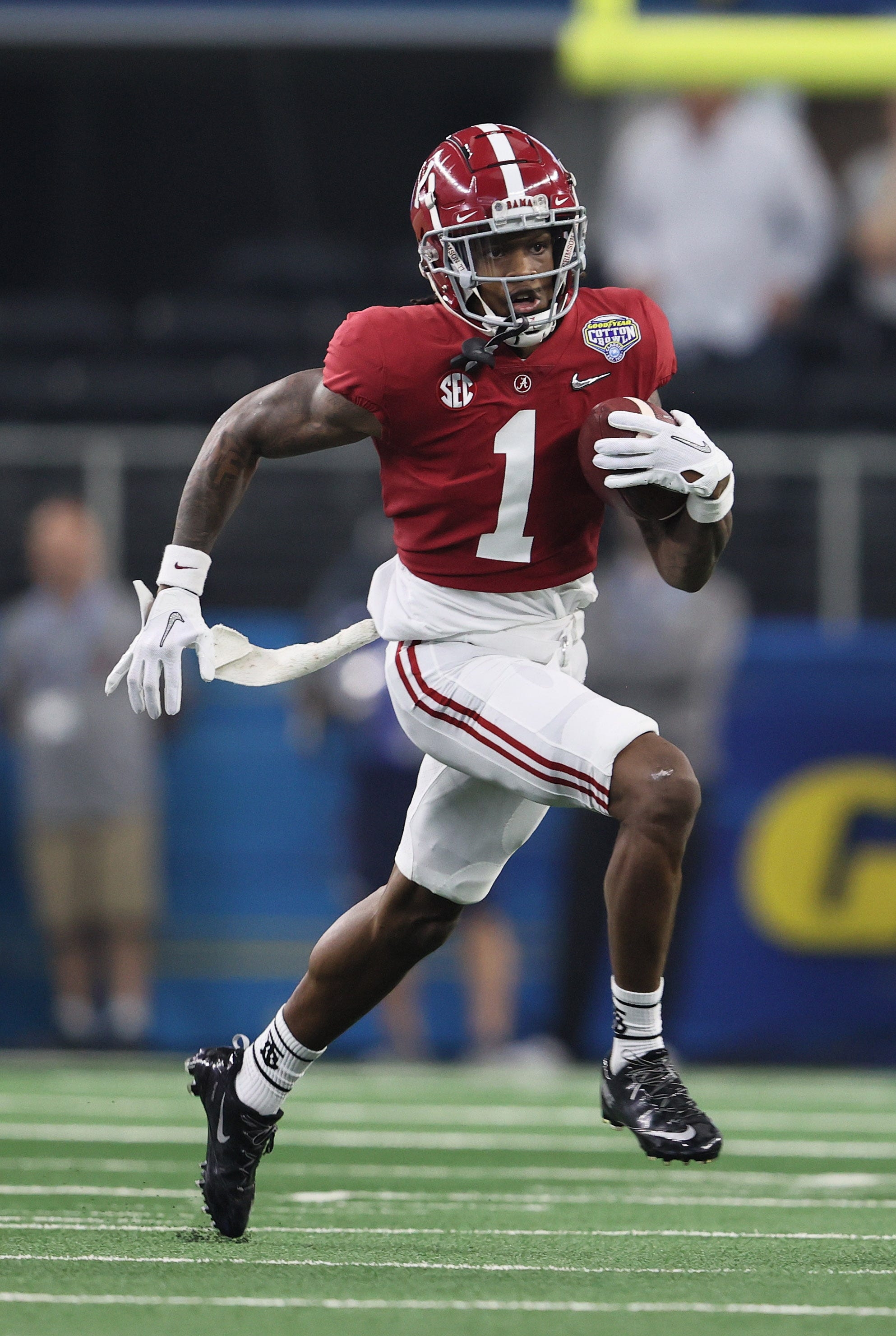 1990x2970 Alabama wide receiver Jameson Williams declares for NFL draft, Phone