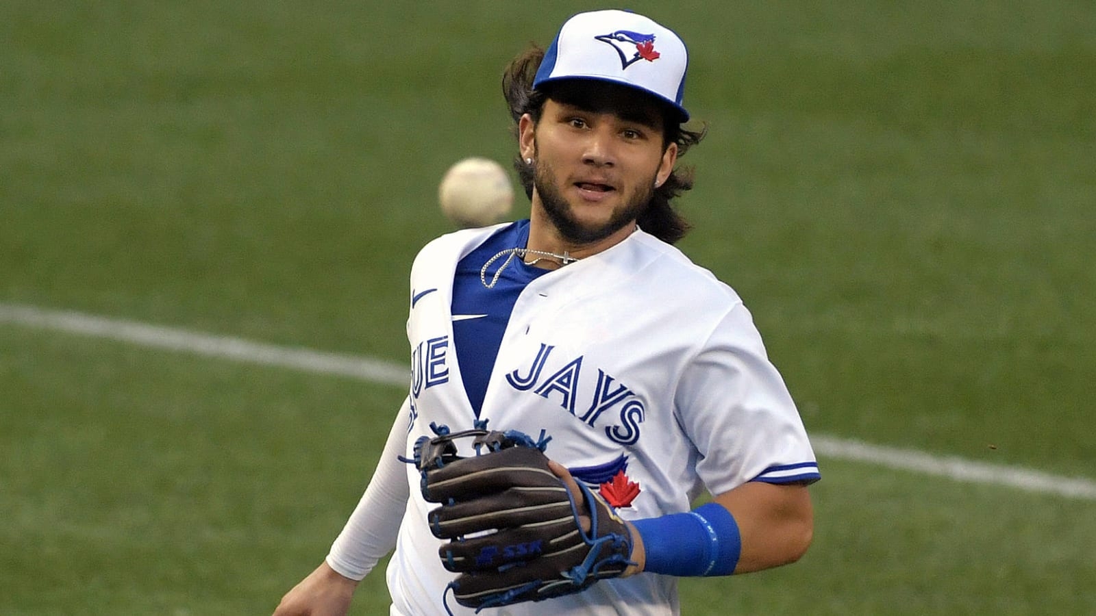 1600x900 Blue Jays shortstop Bo Bichette to undergo MRI on right knee, Desktop