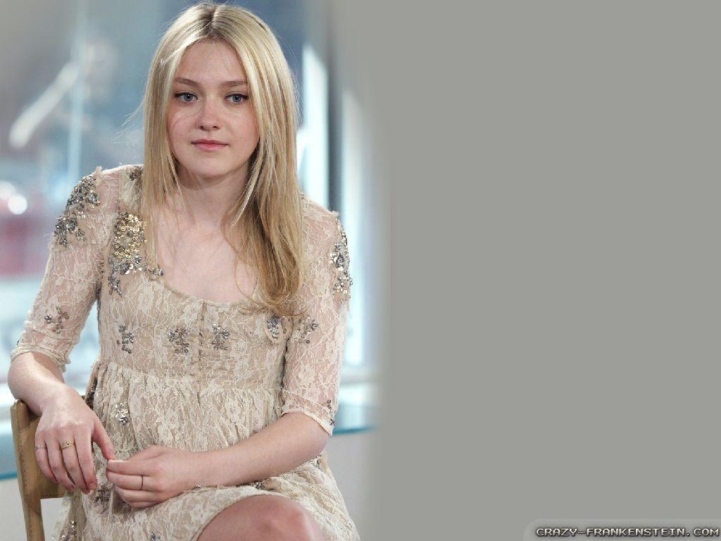 1030x770 Dakota Fanning Wallpaper 1080p #V42I3R3, Desktop