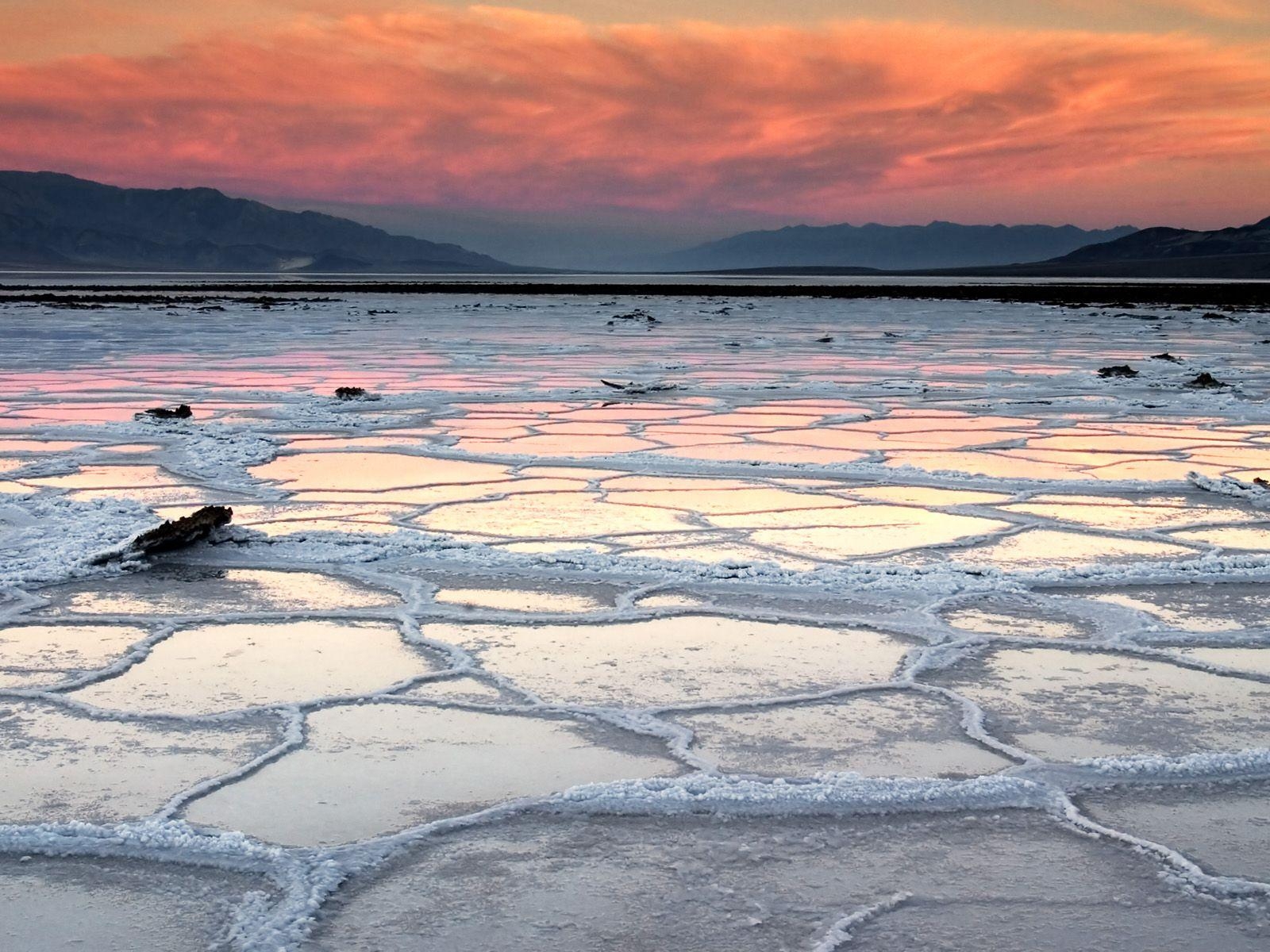 1600x1200 Death Valley National Park, California. Behind the Scenes, Desktop