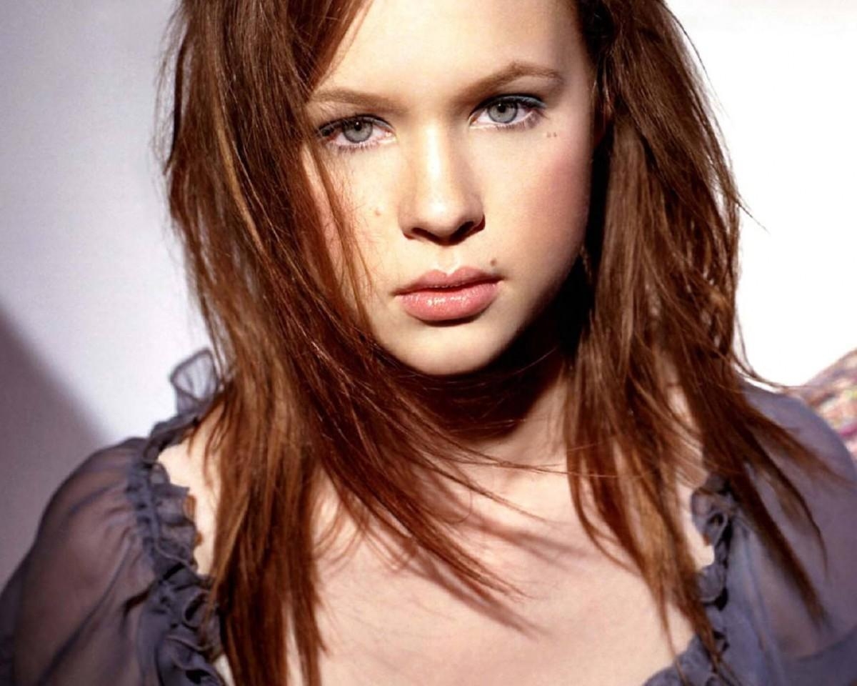 1200x960 Thora Birch wallpaper, Desktop