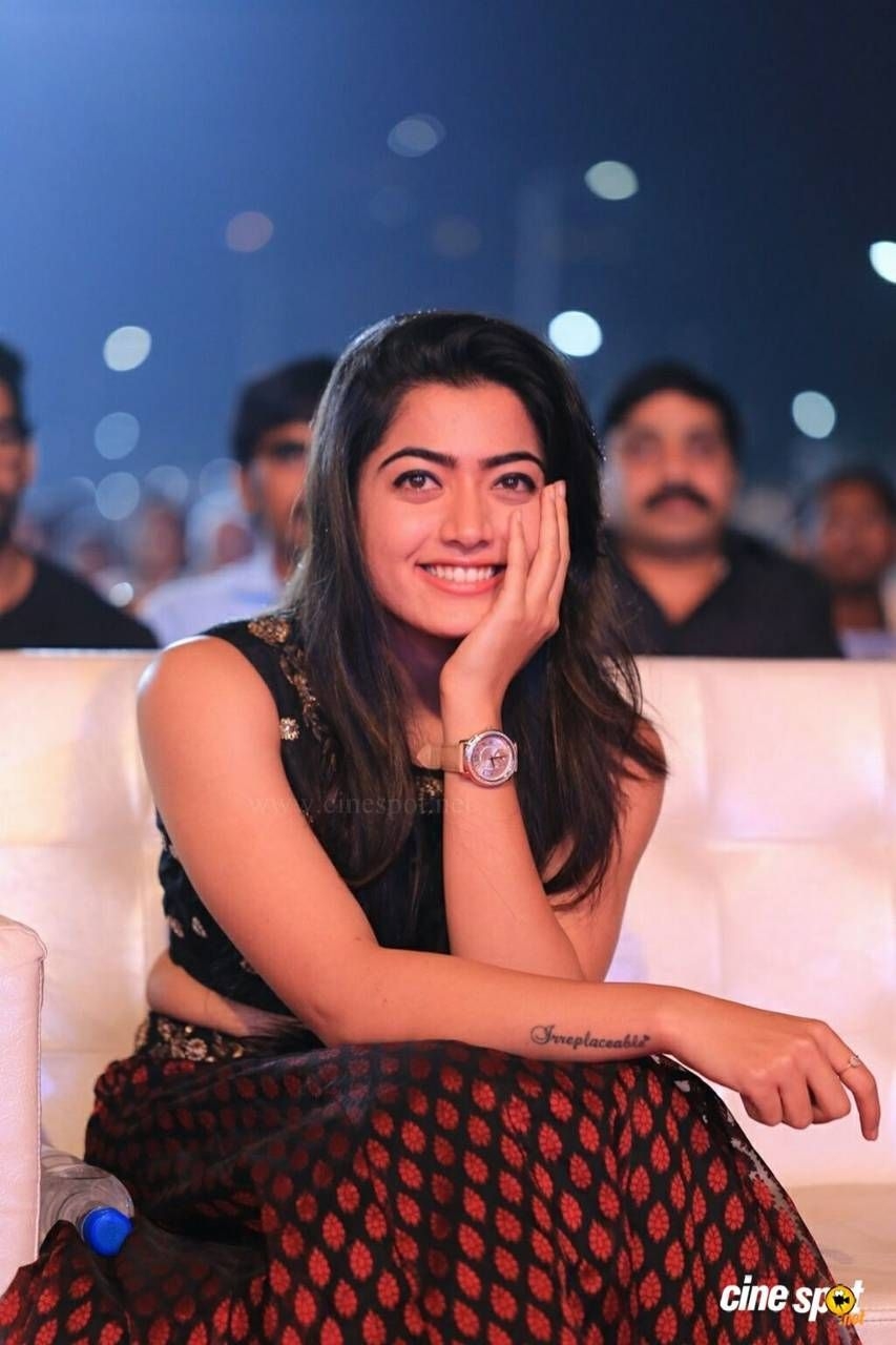 860x1280 Best Rashmika Mandanna Wallpaper 1080p HD Picture, Image & Photo 2021, Phone