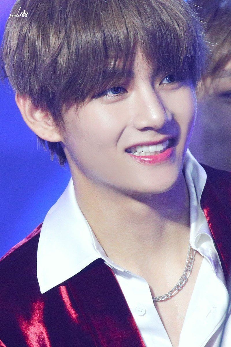 800x1200 Bts V Smile, Phone