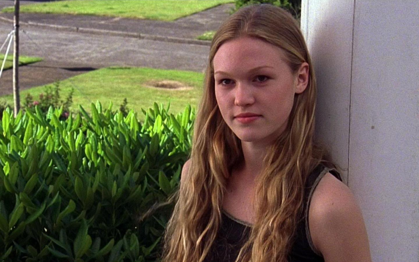 1440x900 Julia Stiles Wallpaper and Background Imagex900, Desktop