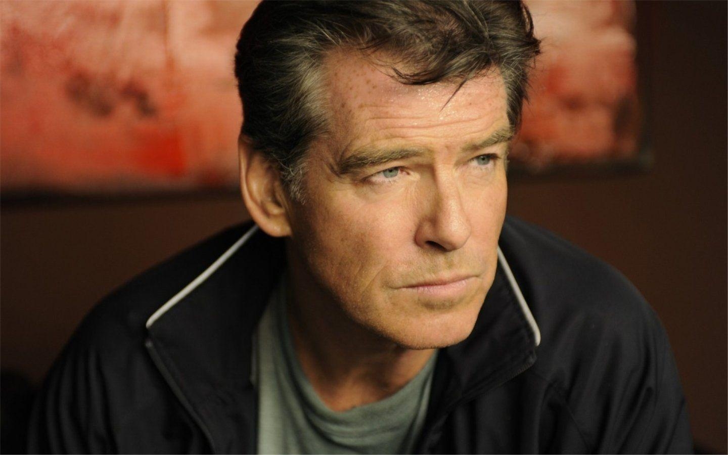 1440x900 Confused Pierce Brosnan  Wallpaper,  Wallpaper, Desktop