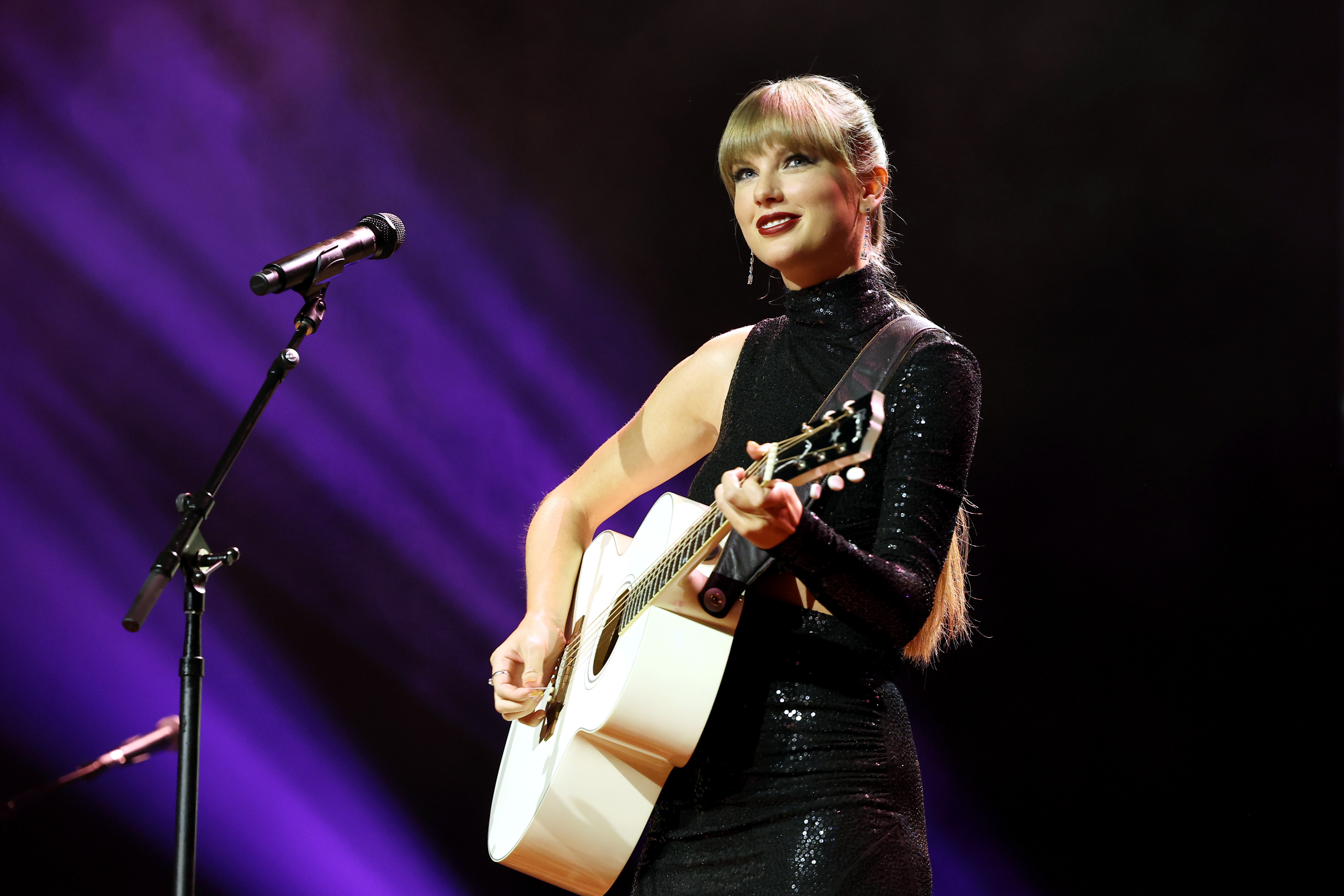 5150x3430 Taylor Swift announces 2023 'Eras Tour' of U.S. stadiums; international dates to come, Desktop