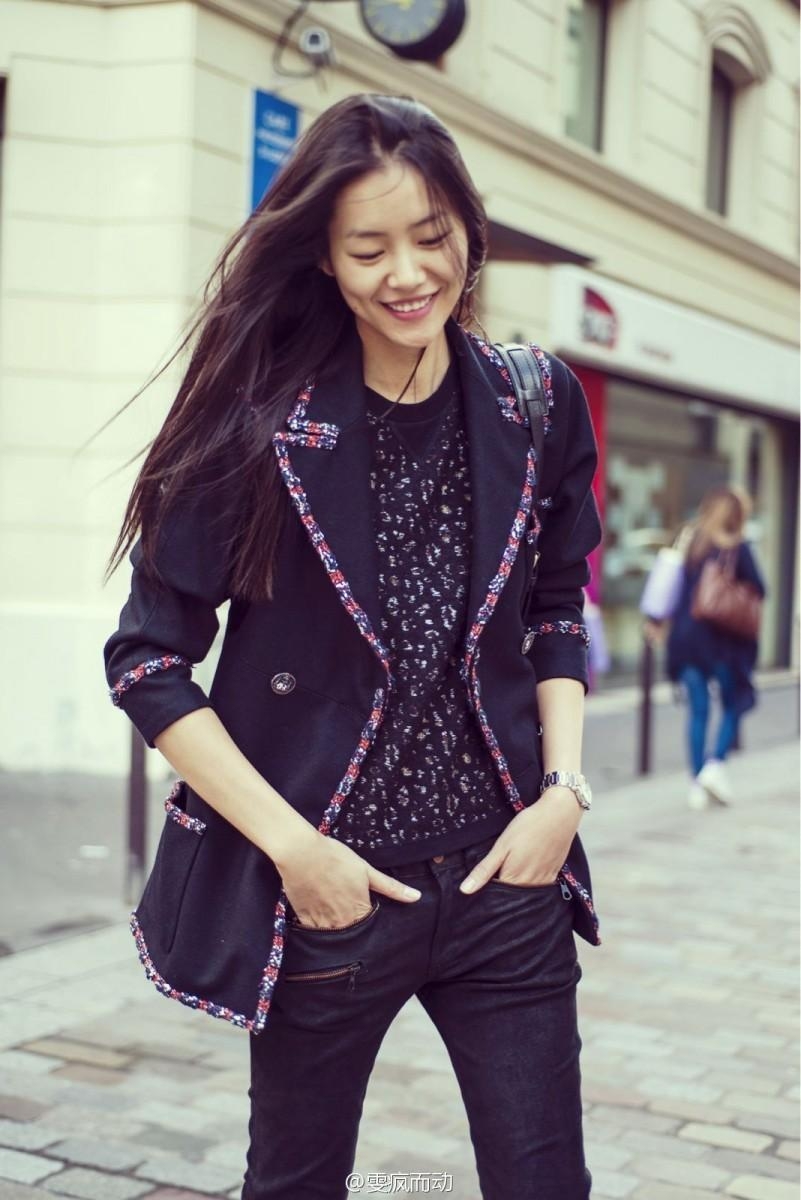 810x1200 Liu Wen Wallpaper, Phone