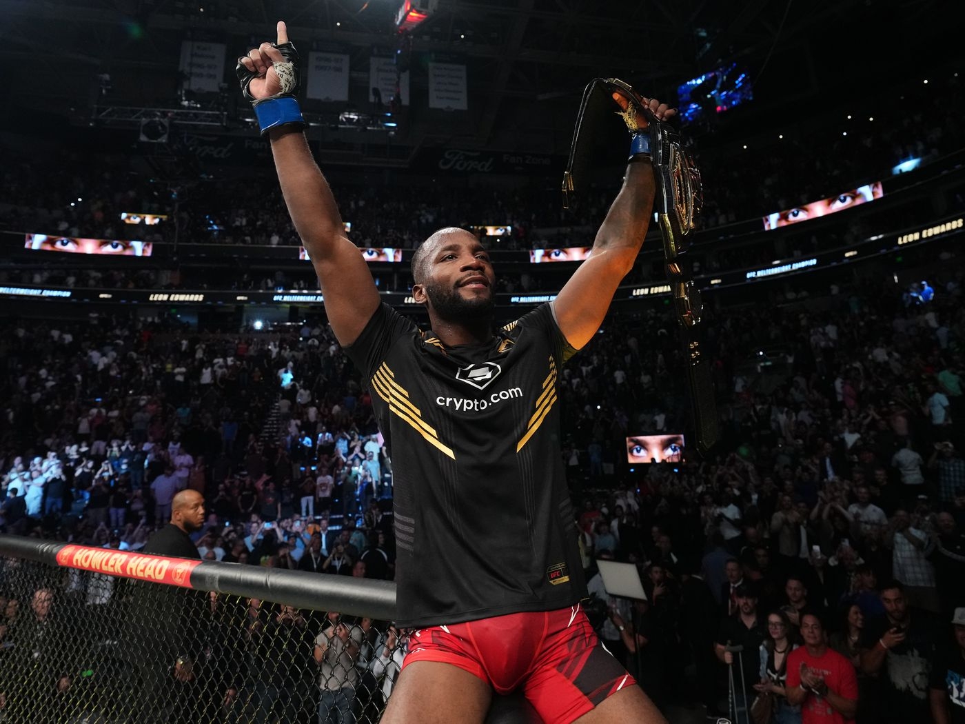 1400x1050 Morning Report: Daniel Cormier calls Leon Edwards' UFC 278 comeback 'the greatest head kick knockout that we've seen in the UFC', Desktop