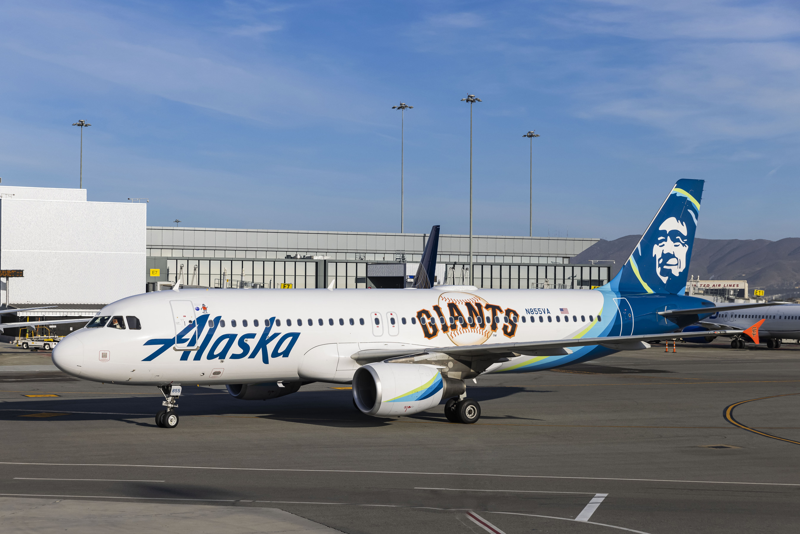 2700x1810 San Francisco Giants and Alaska Airlines' newest livery shows up in a GIANT way! 2021, Desktop