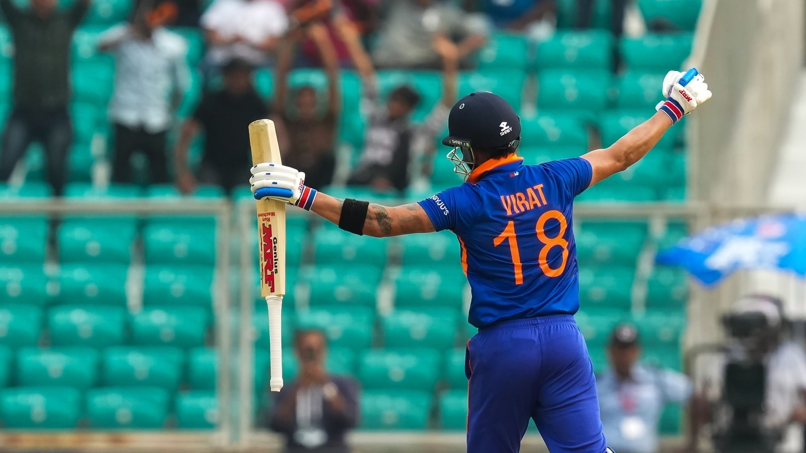 1600x900 Twitter goes berserk as Virat Kohli smashes incredible 166* in IND vs SL 3rd ODI, Desktop