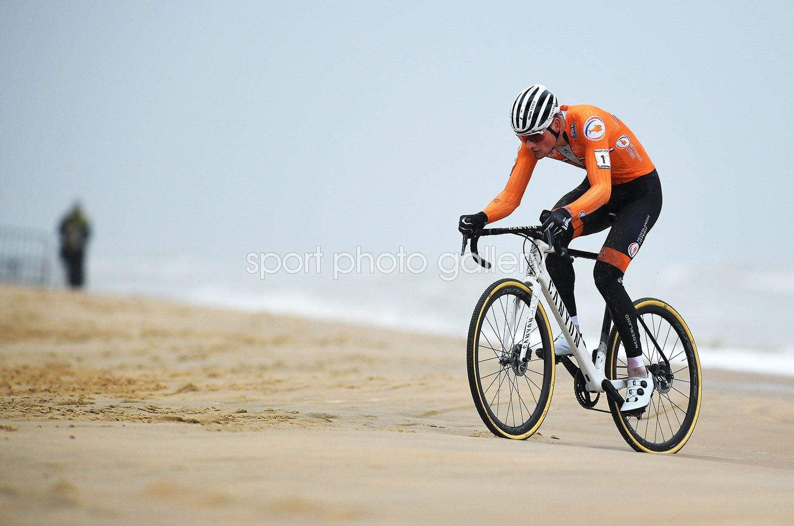 1600x1060 Mathieu Van Der Poel Netherlands World Cyclocross Oostende 2021 Image, Desktop