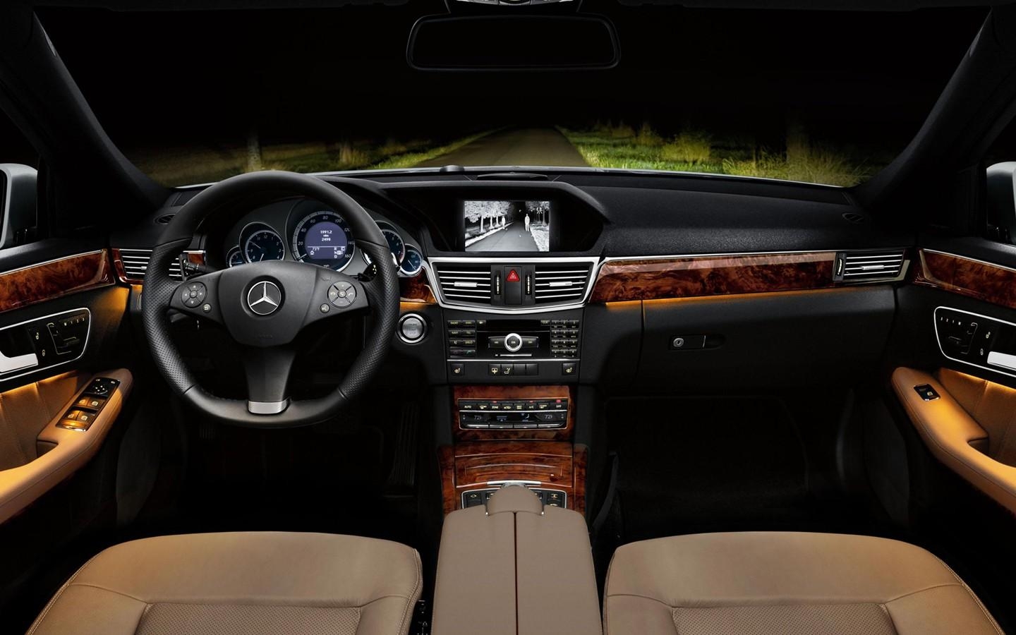 1440x900 The New Mercedes Benz E Class Saloon Wallpaper 31986, Desktop