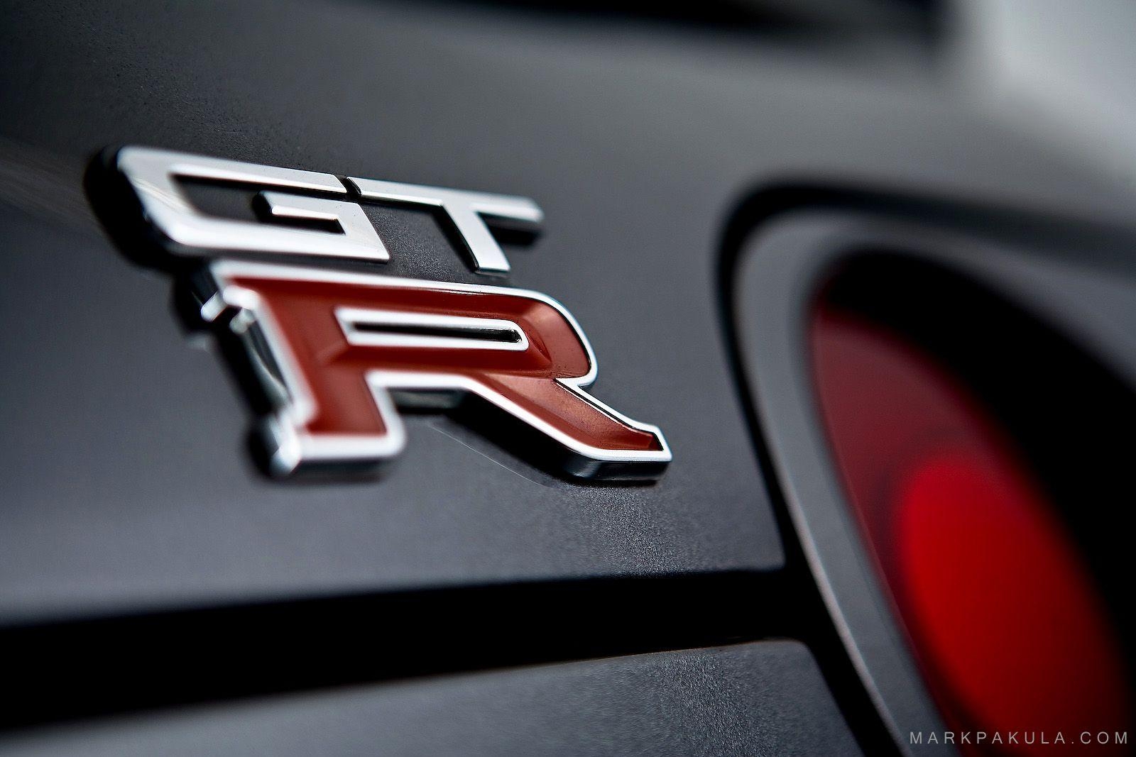 1600x1070 GTR Logo Wallpaper, Desktop