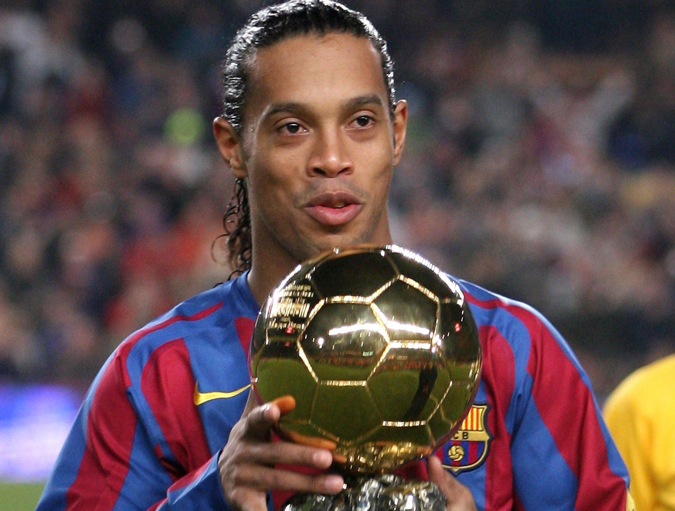 2240x1700 Awesome Ronaldinho HD Wallpaper Free Download, Desktop