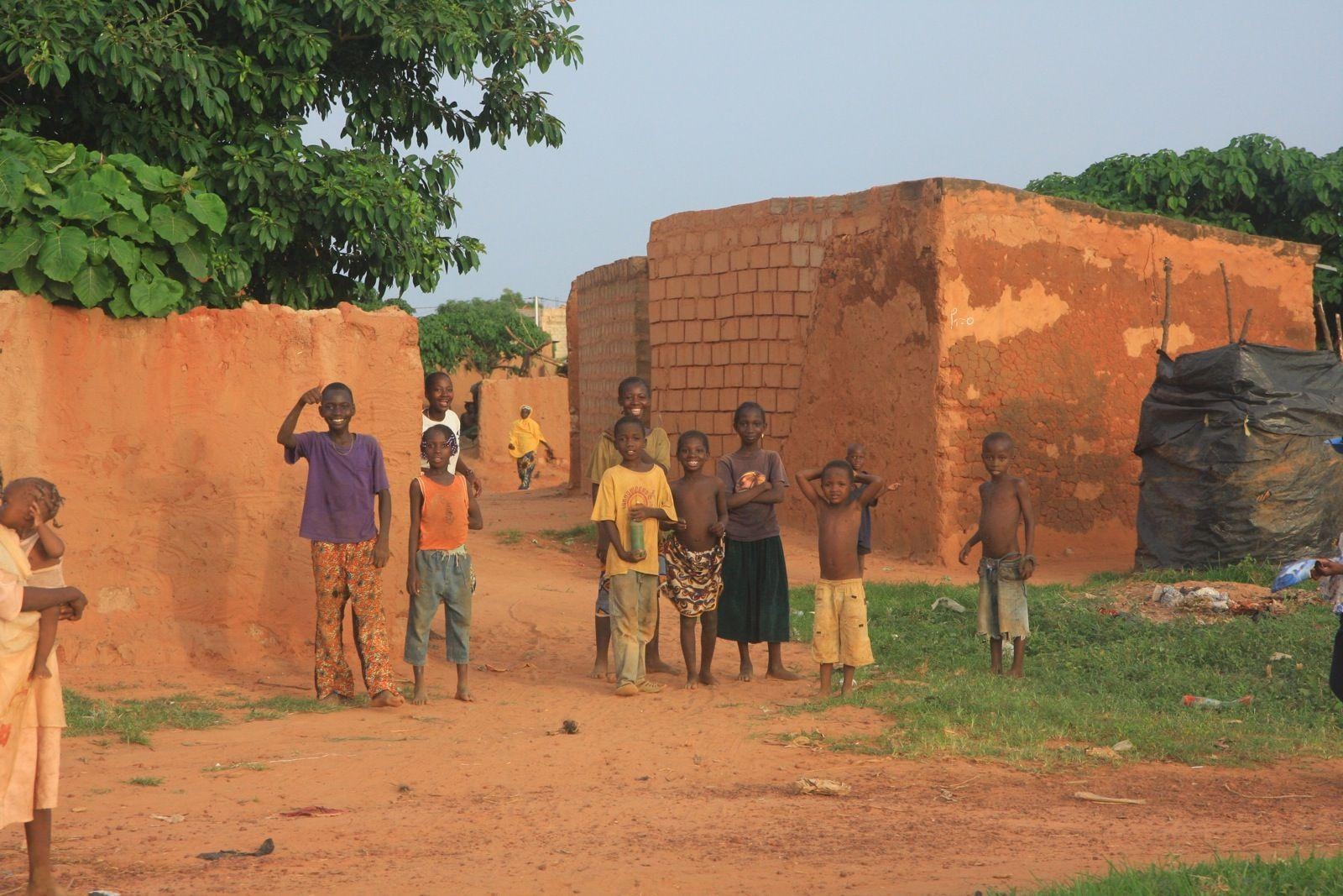 1600x1070 burkina faso young children. HD Windows Wallpaper, Desktop